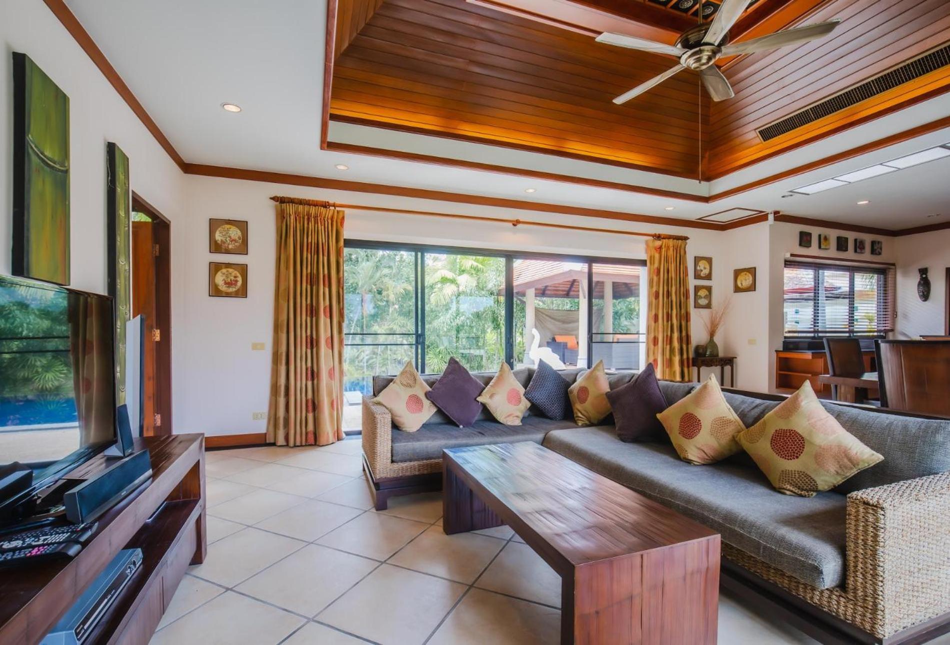 Lotus Pool Villa *