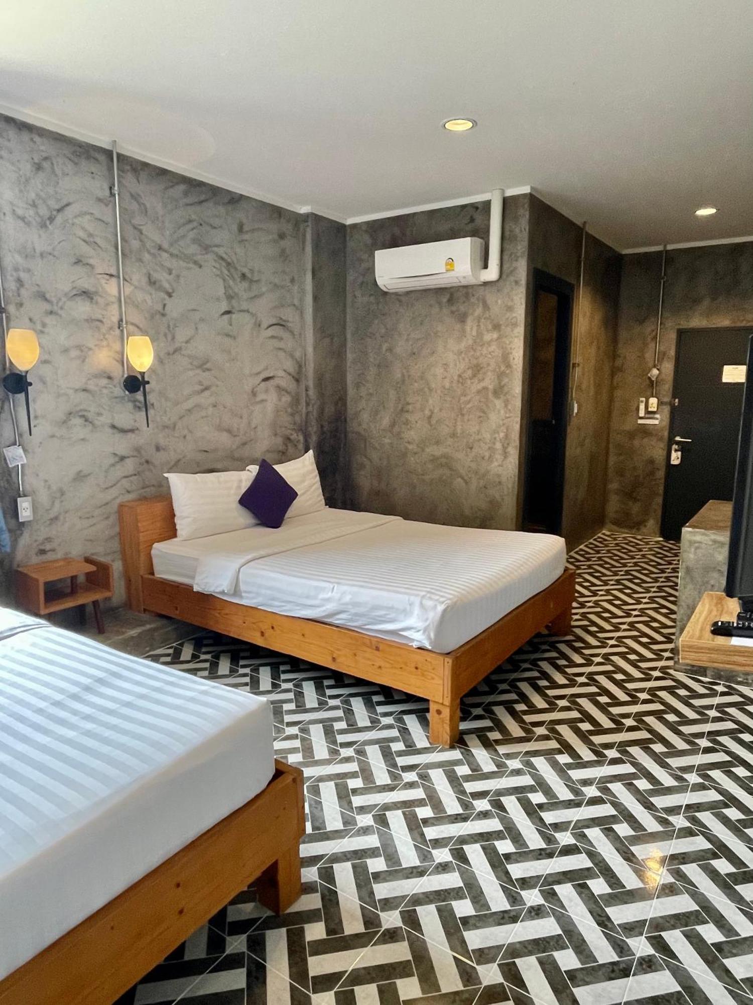 Na Siam