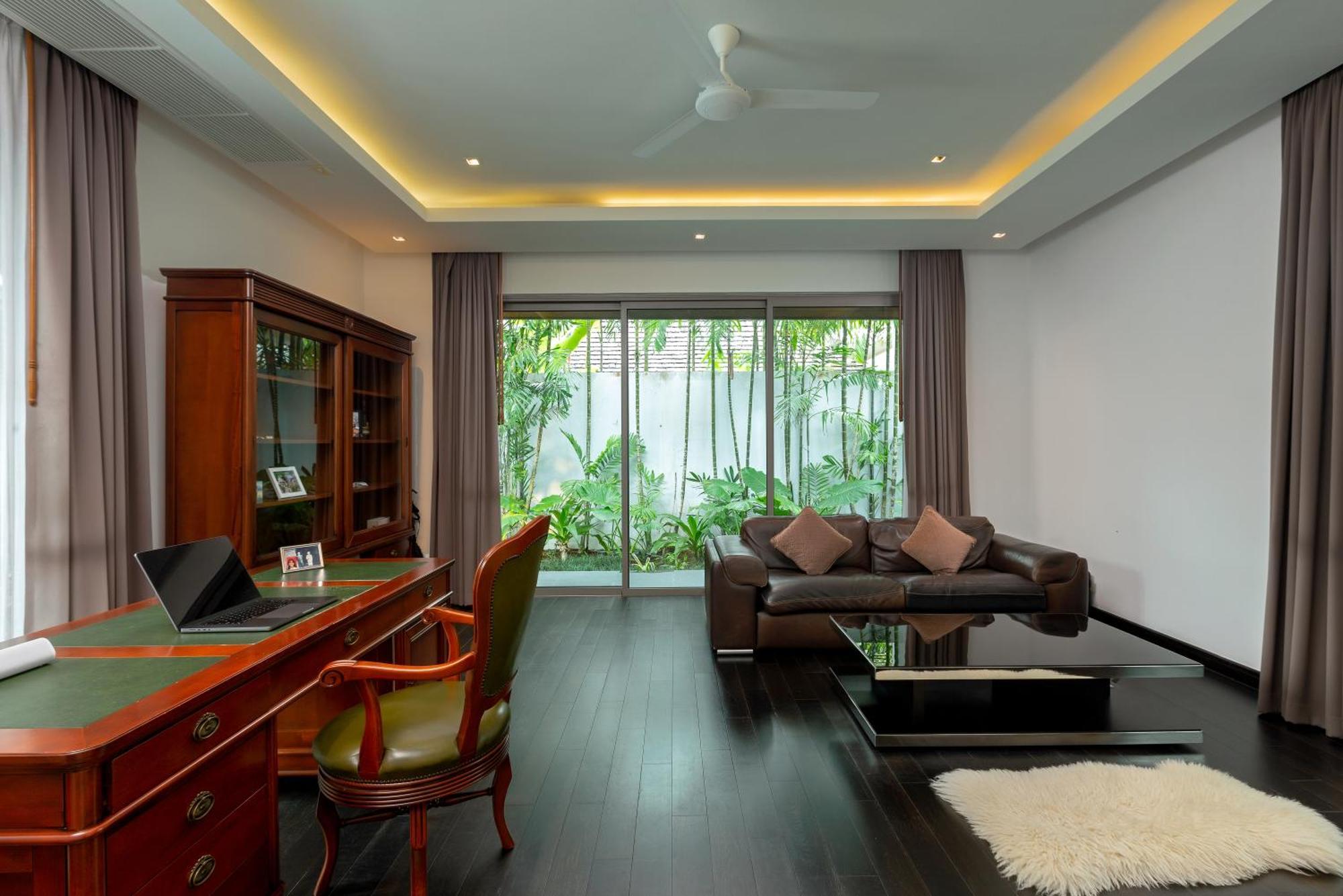 Stunning 5br With Freshwater Pool & Tropical Garden Villa
