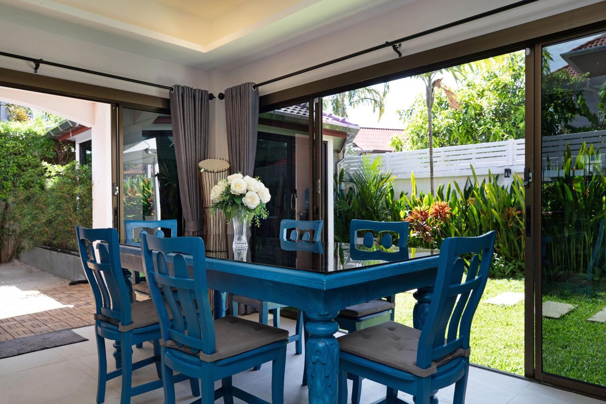 Villa Holidays - Oxygen Pool, Sauna, Billard, Gym! 2-storey Tropical Havana N