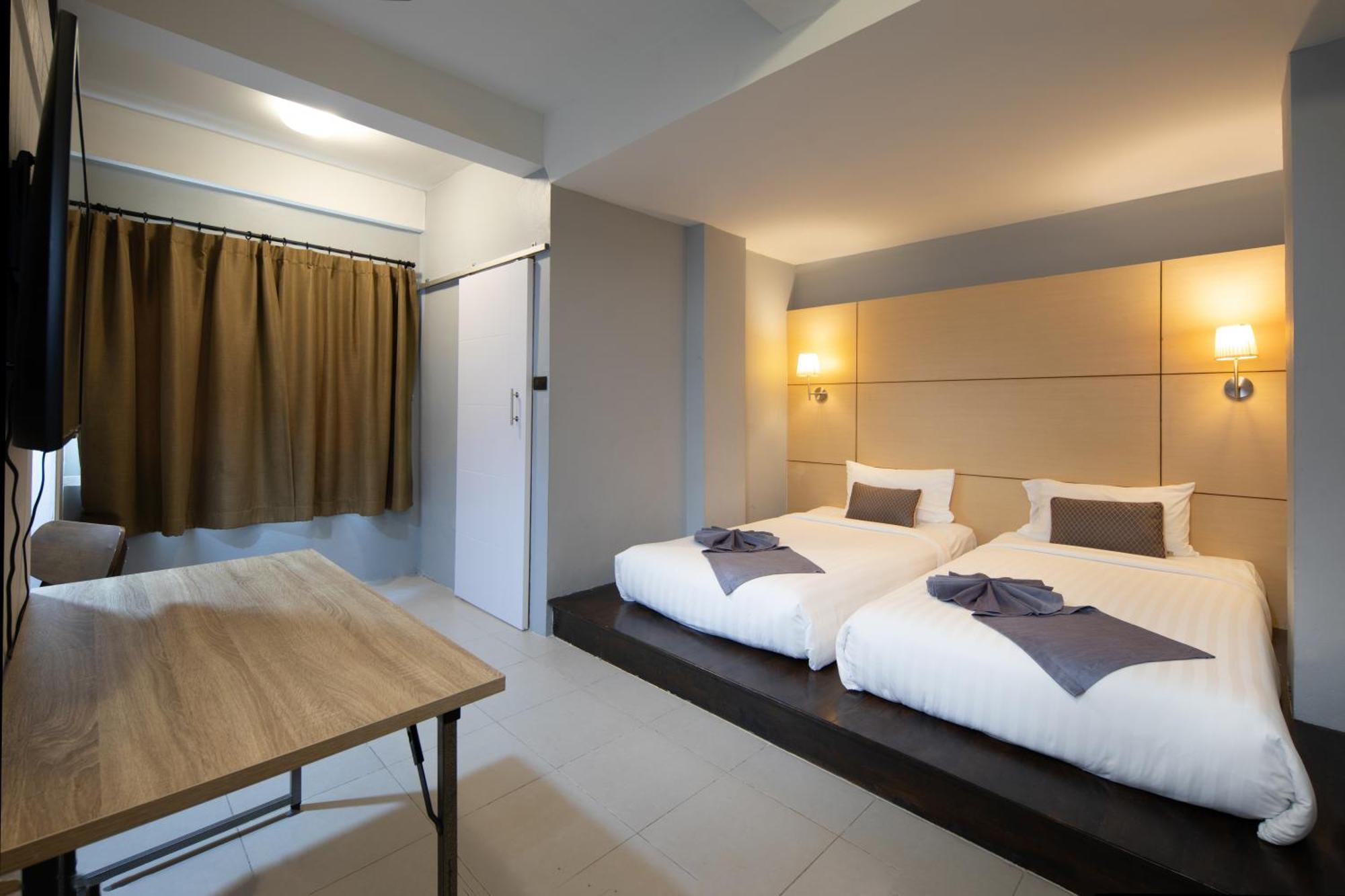 Montree Hotel, Sha Extra Phuket
