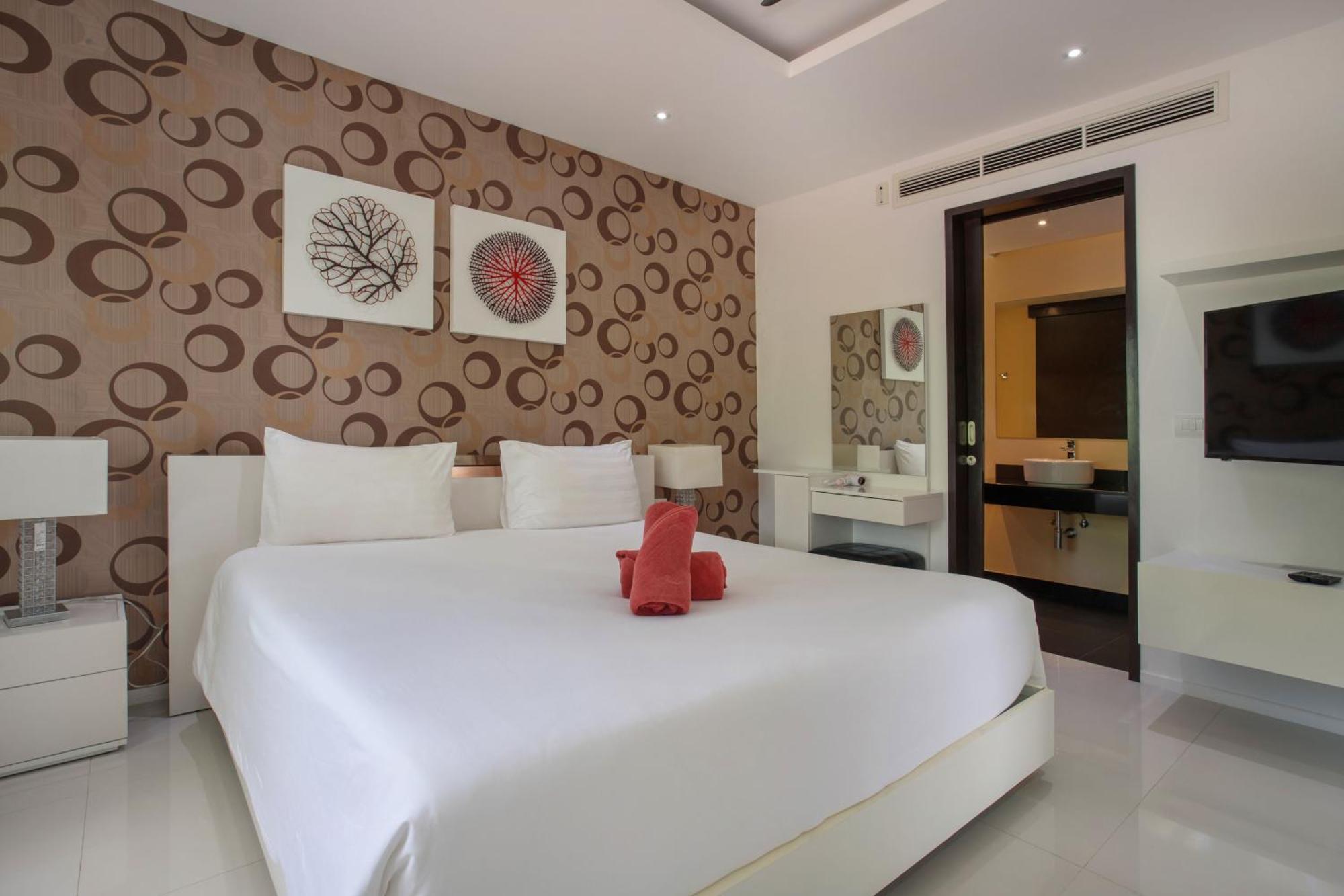 Three-level Xxx Ban Klang (Phuket)