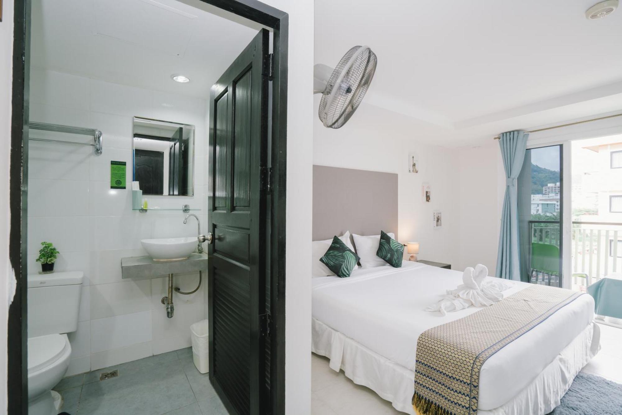Noble House Hotel
