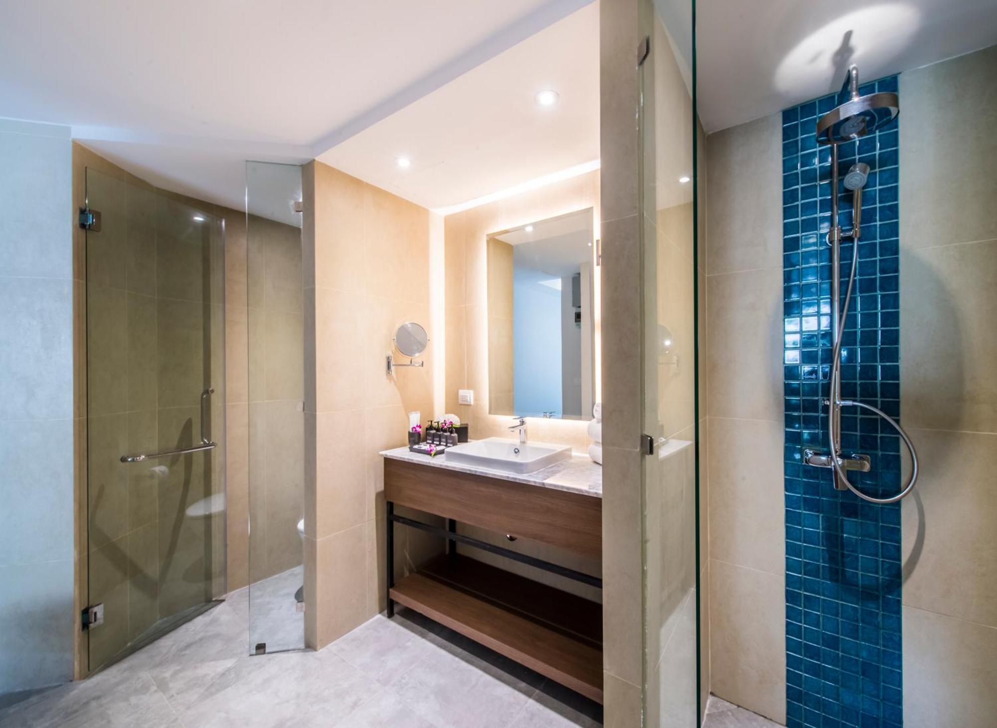 Dewa Phuket & Resort 5*