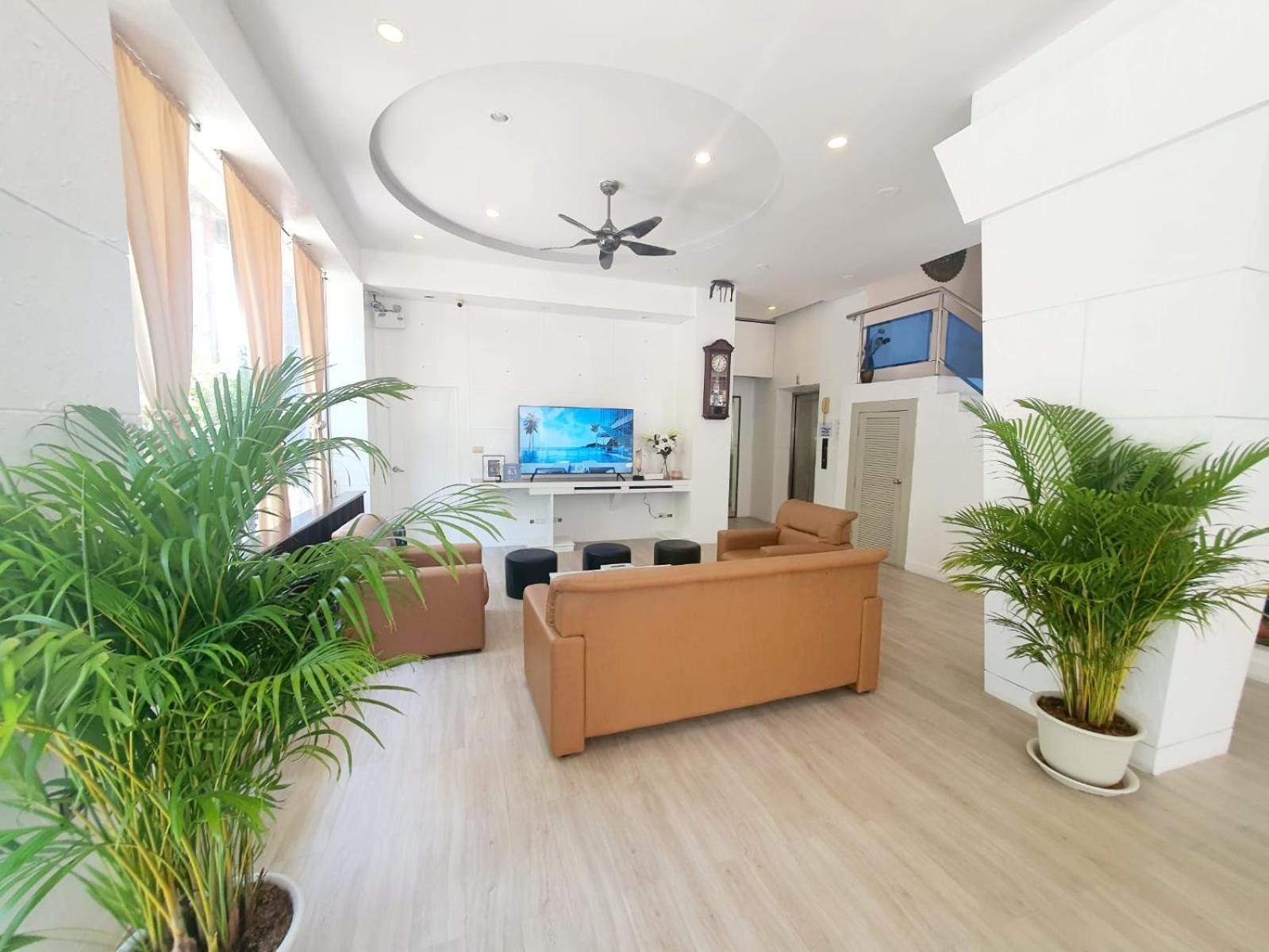 Issara Patong