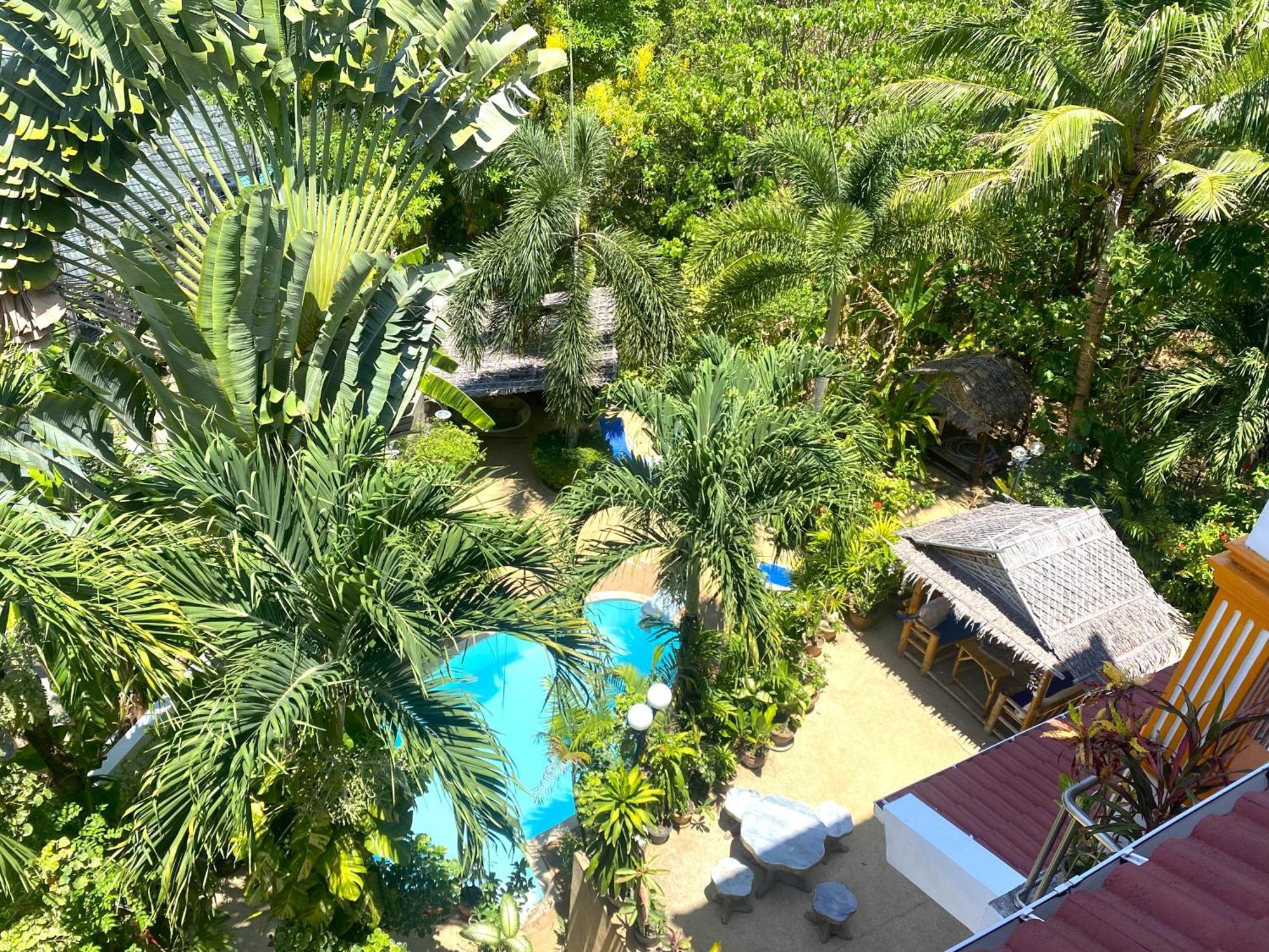 Oasis Naturist