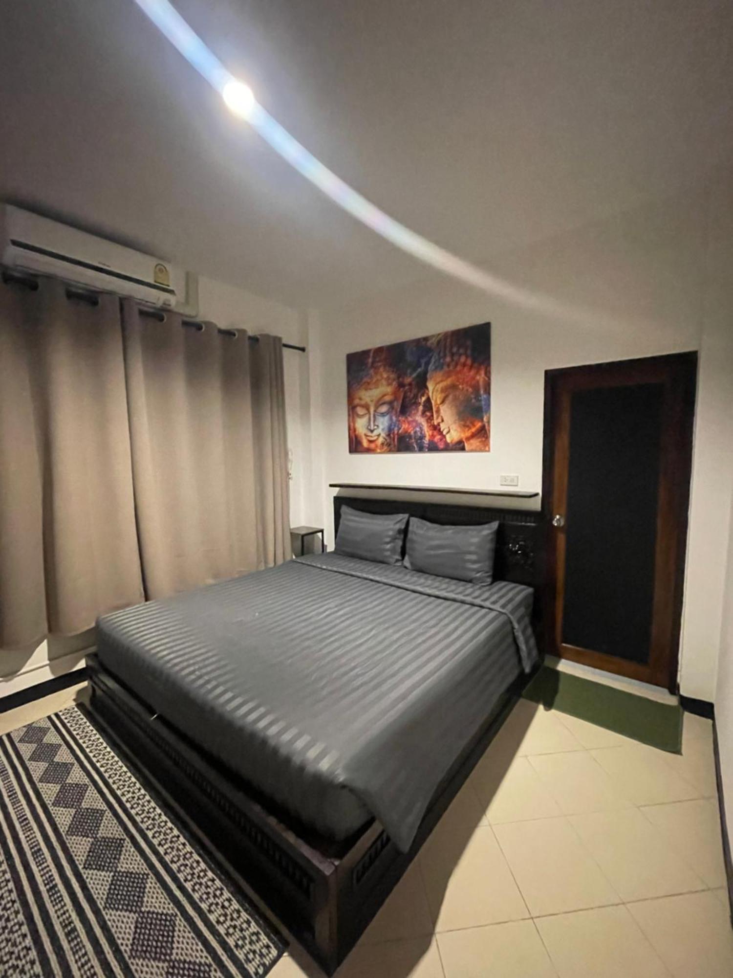 Aisawan Villa