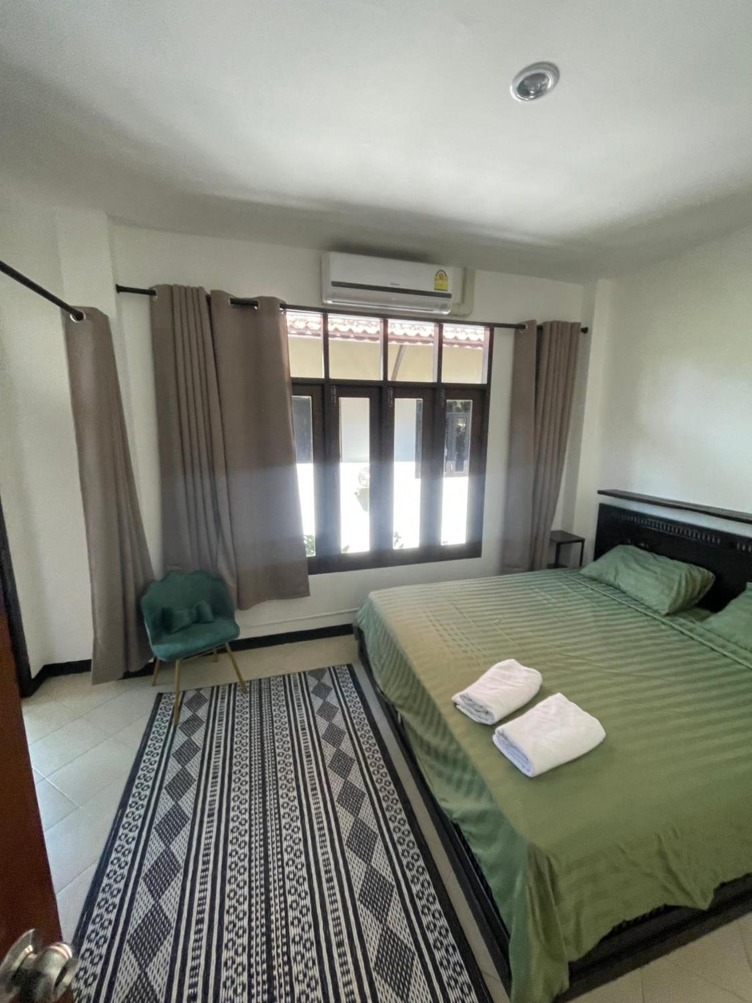 Villa Aisawan Ban Lum Fuang