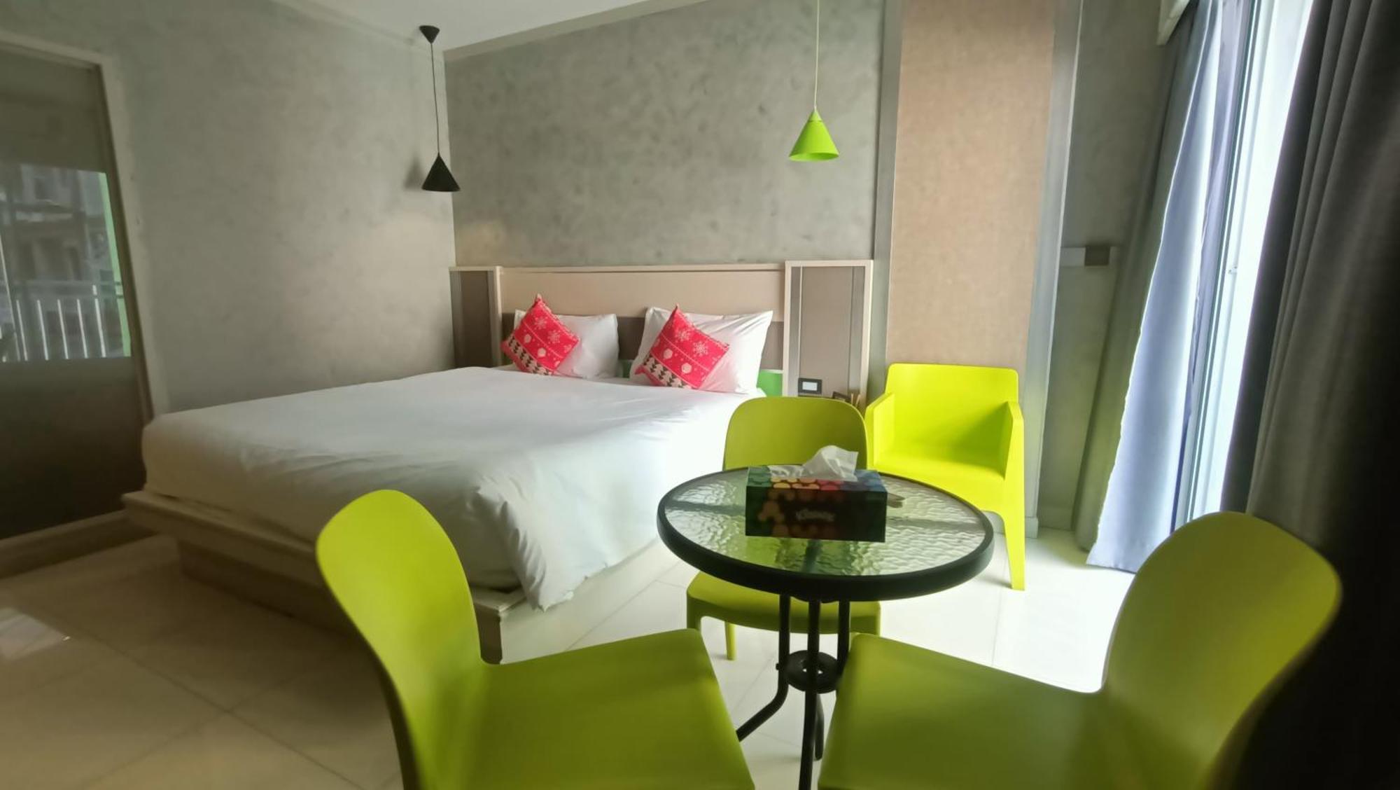 Issara Hotel