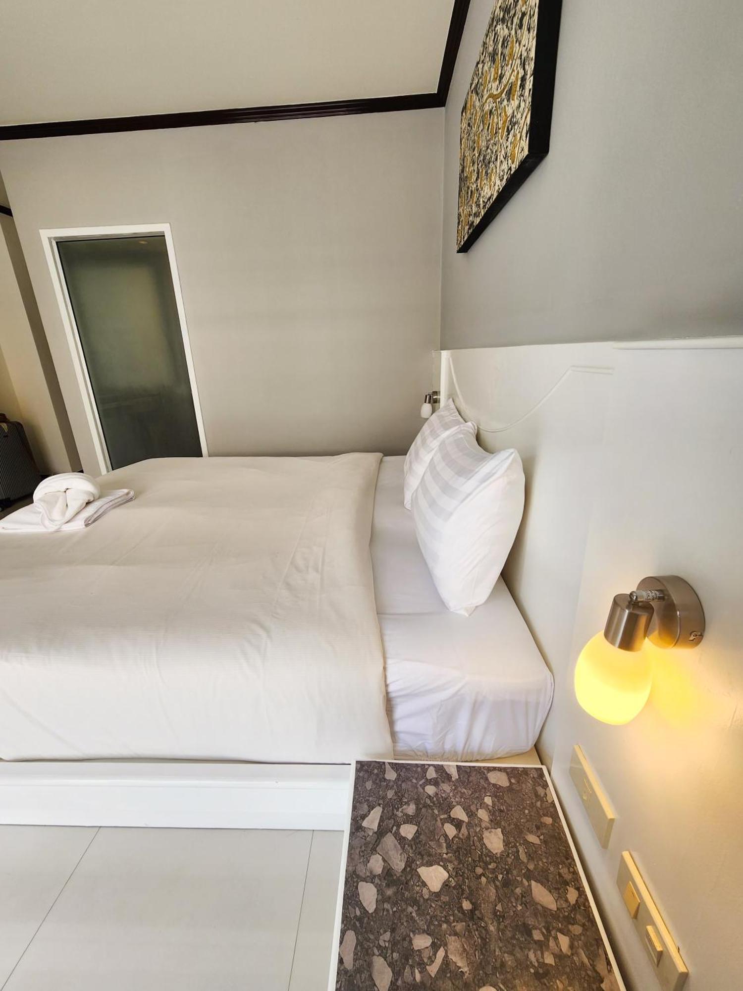 Hotel Issara Patong