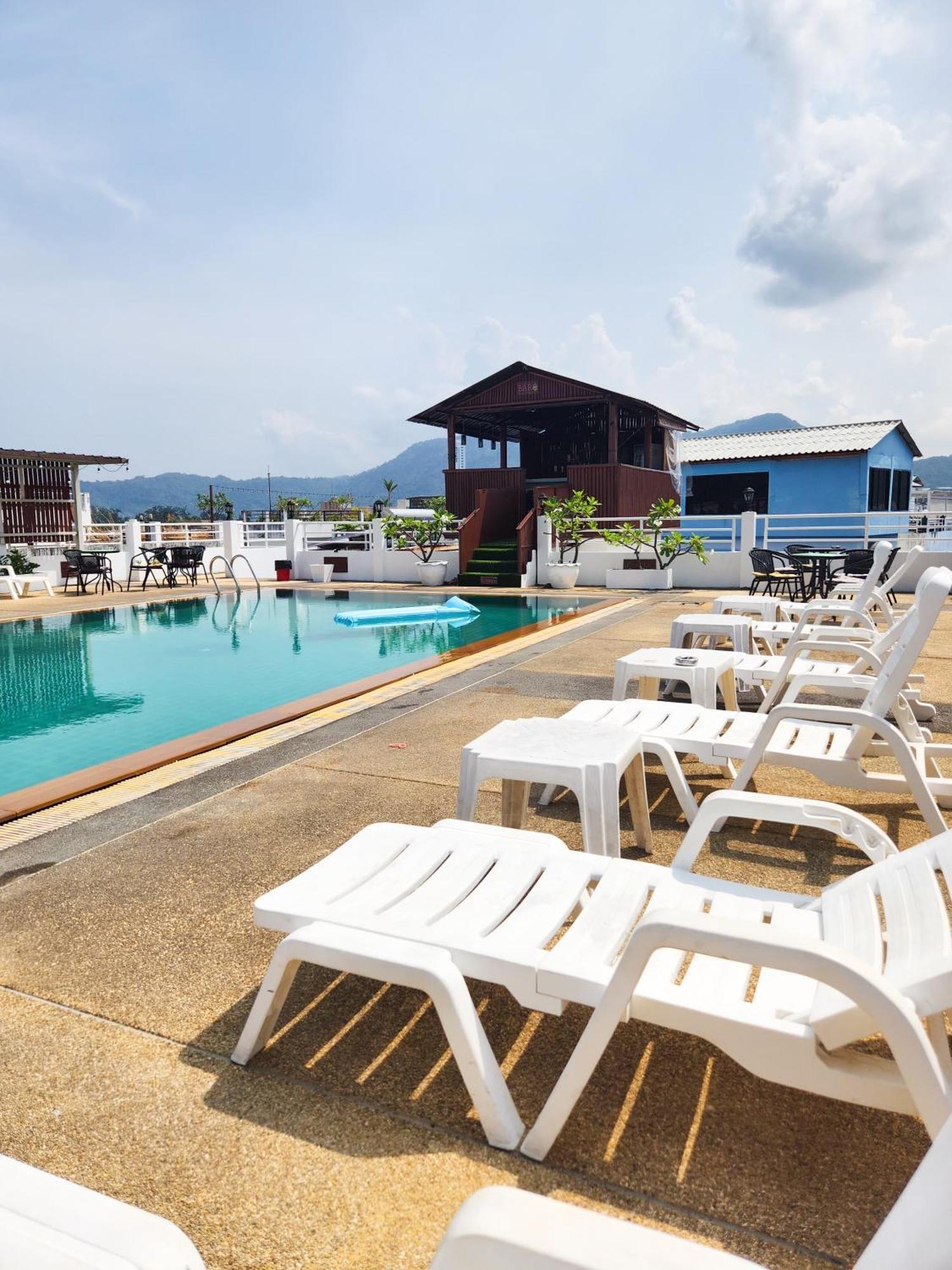 Hotel Issara