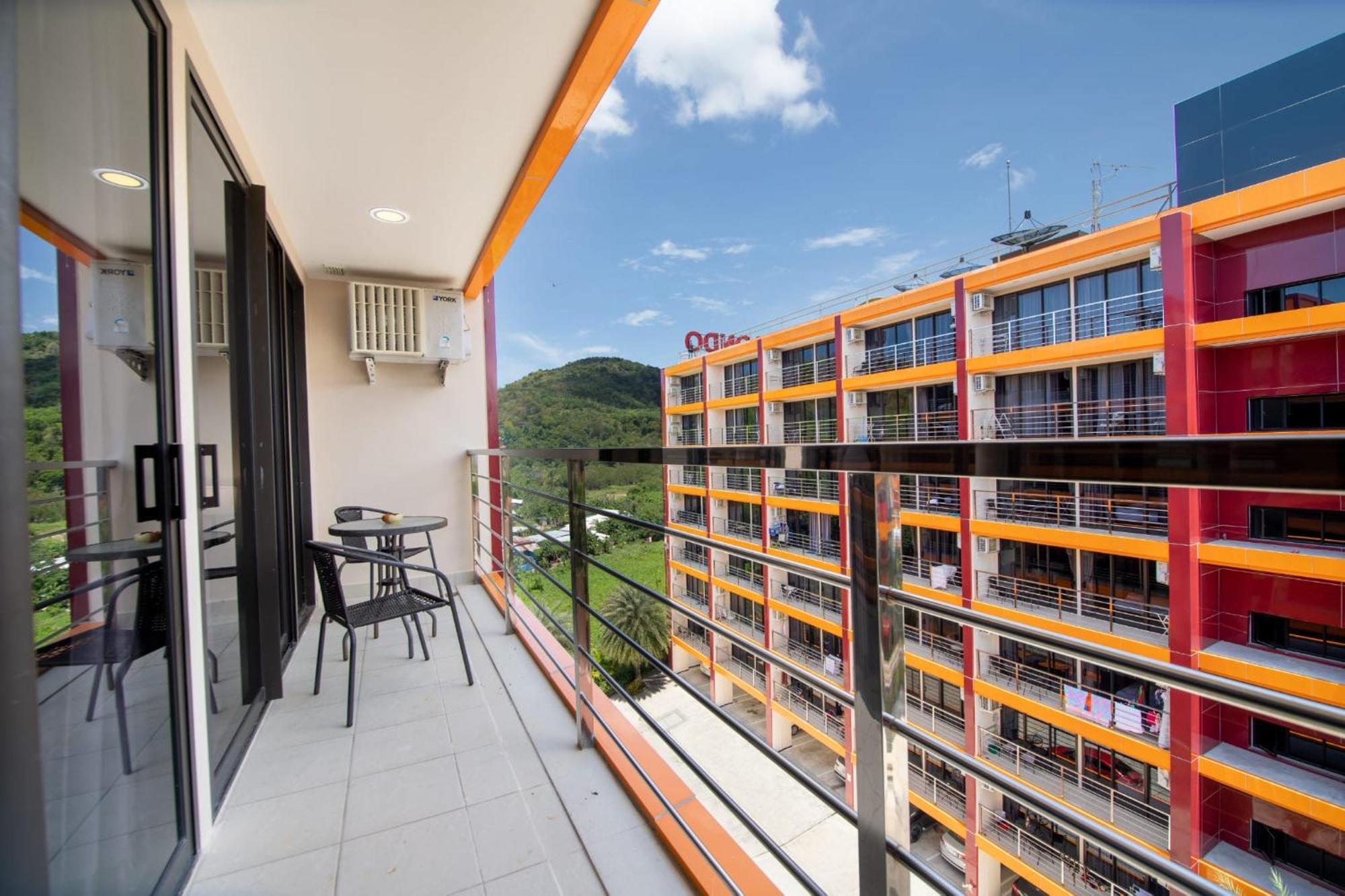 Nai Harn Condominimum Apartment *
