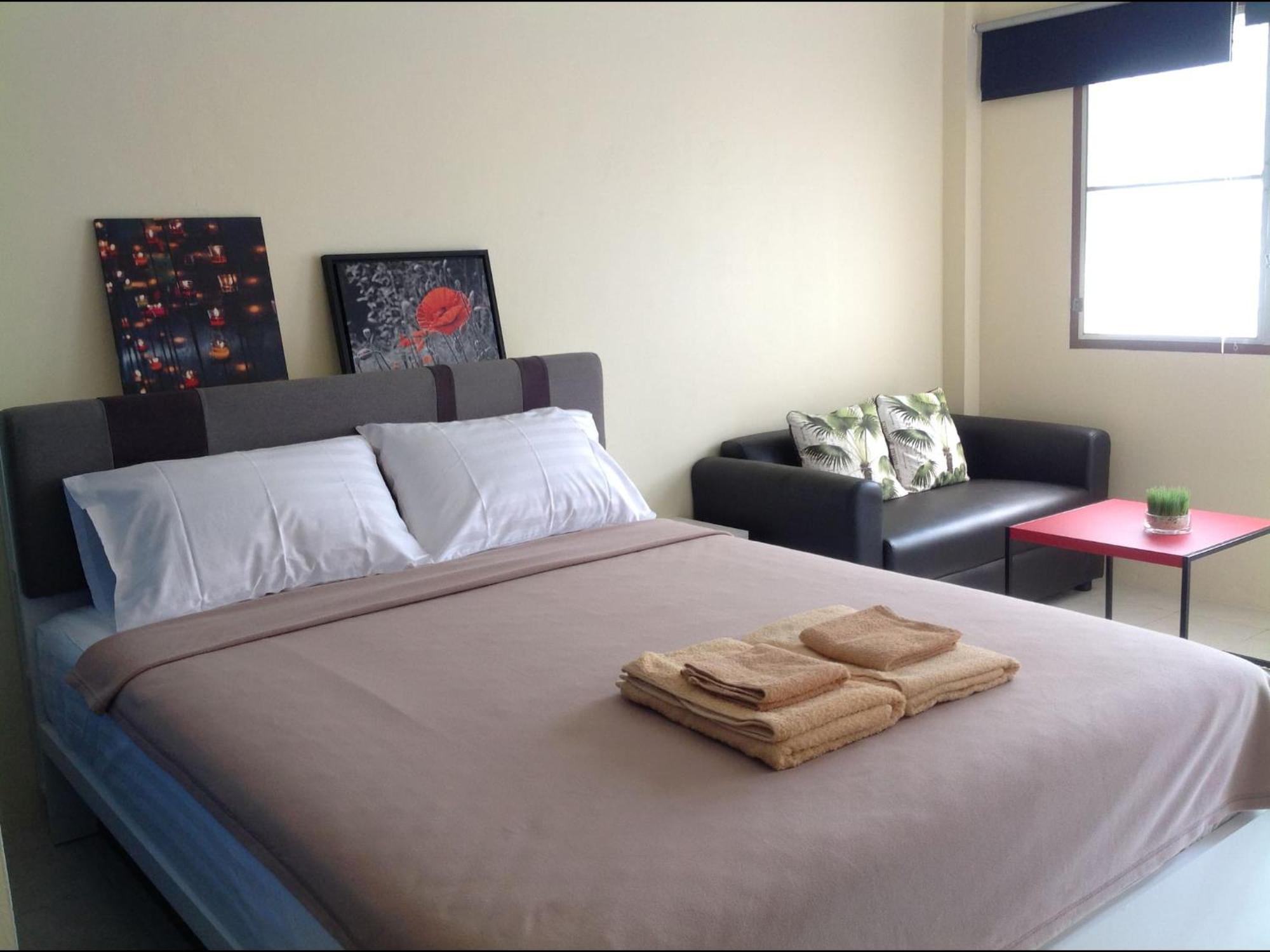 Apartment Phuket Town Budget House - Aircon #1 Ban Lo Long