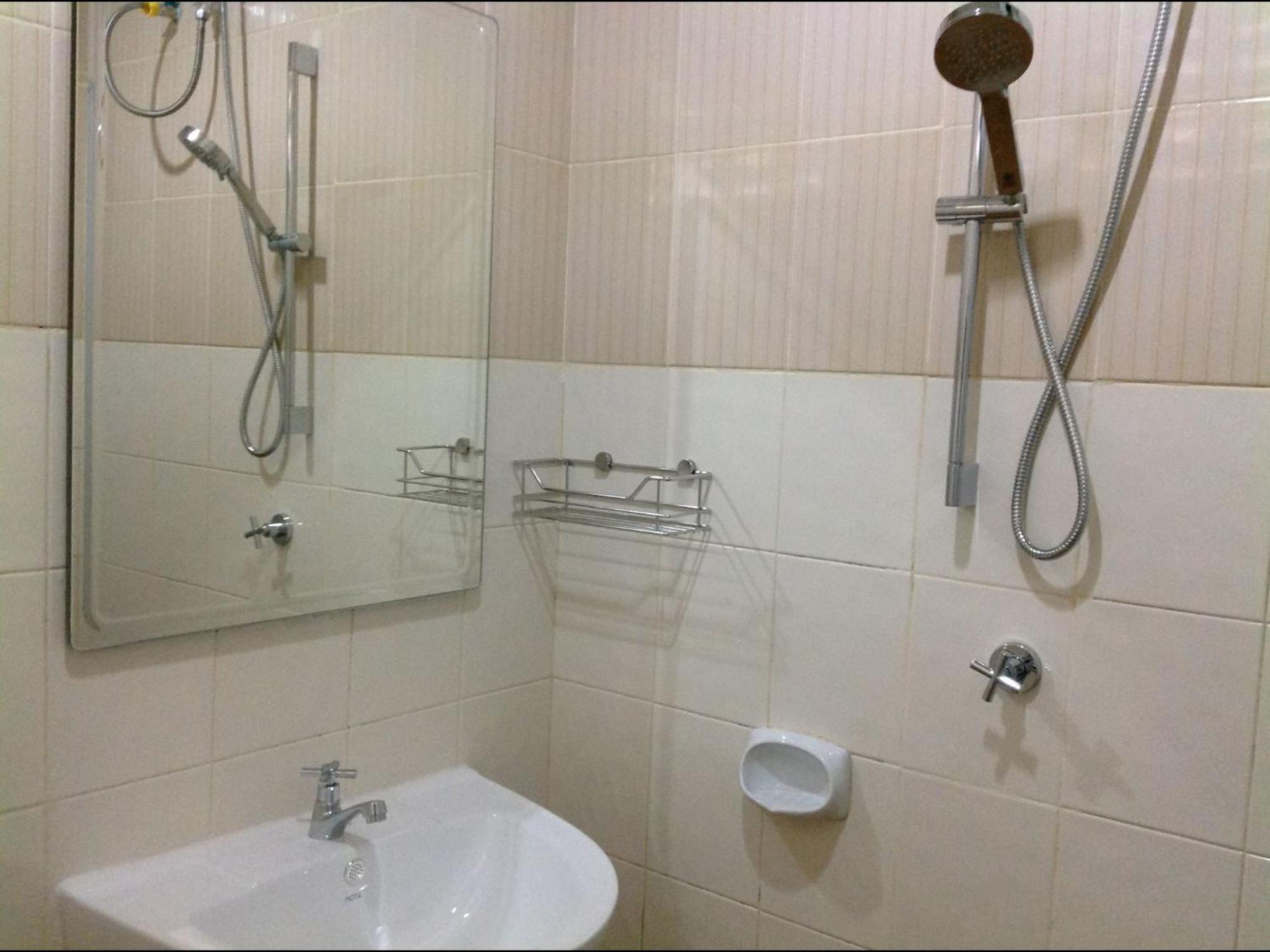 Phuket Town Budget House - Aircon #1 Ban Lo Long