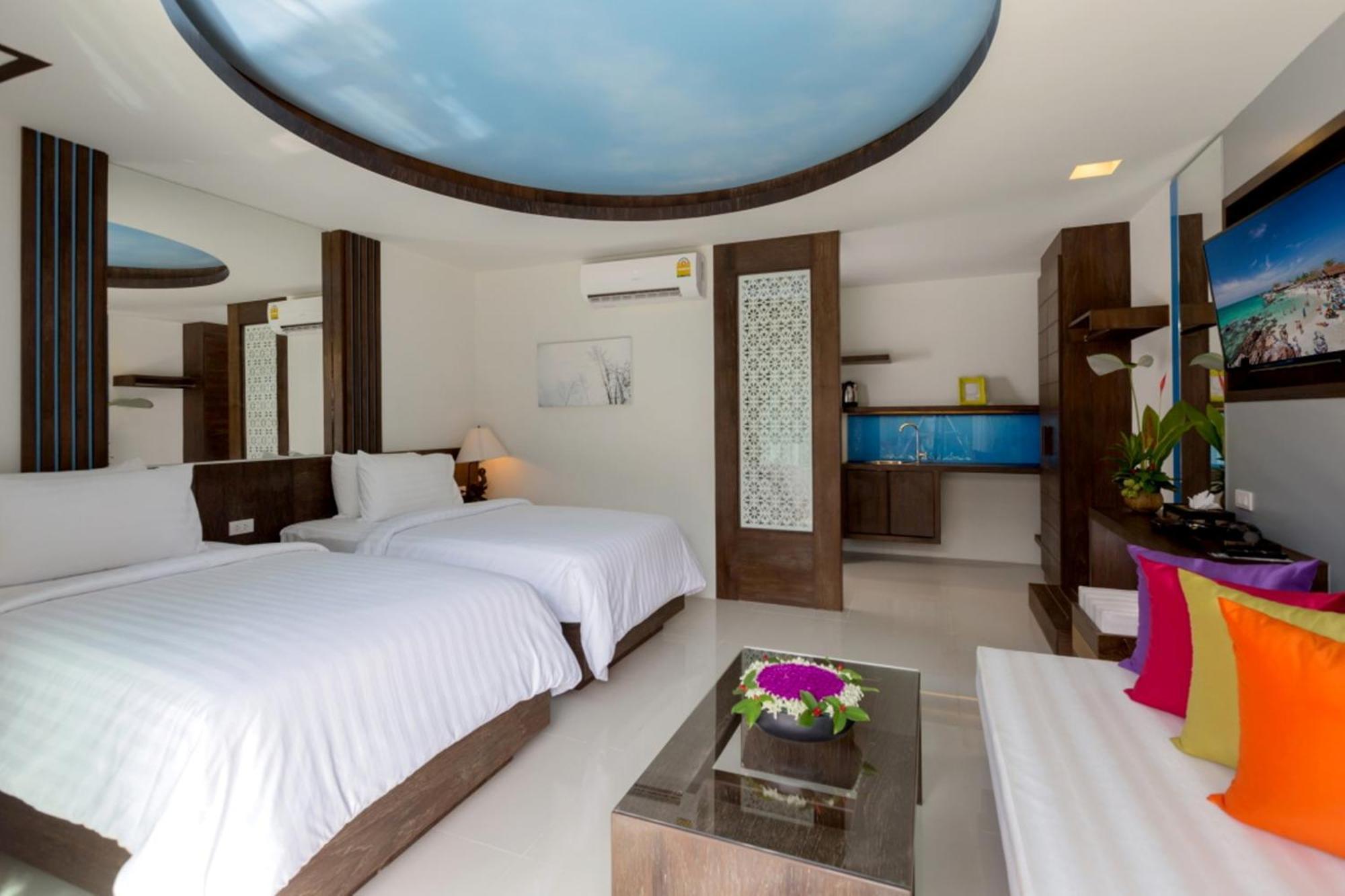Hotel Naina & - Sha Extra 4*