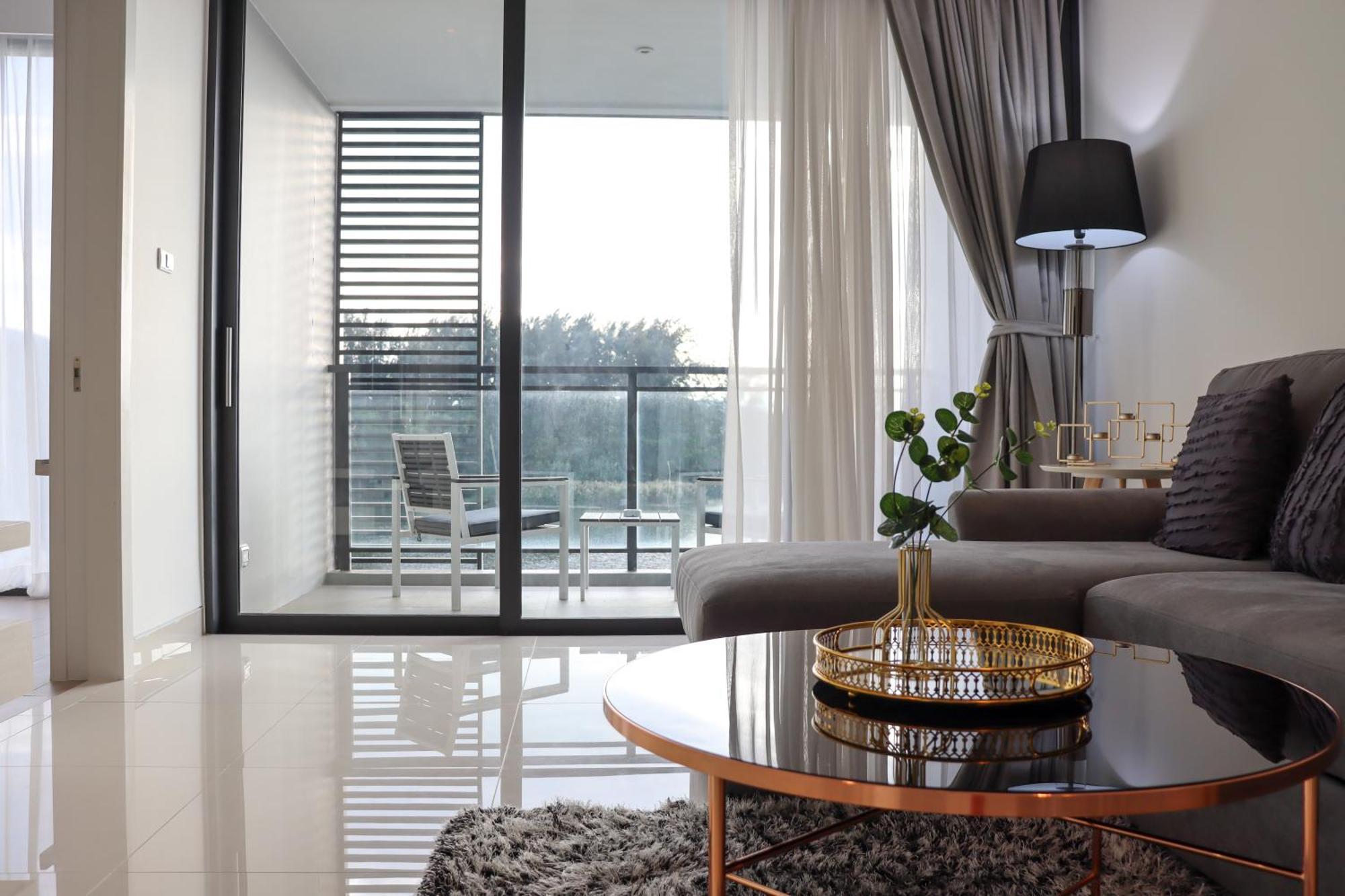 Apartment Cassia 2 Bedroom Sea View By Nla *