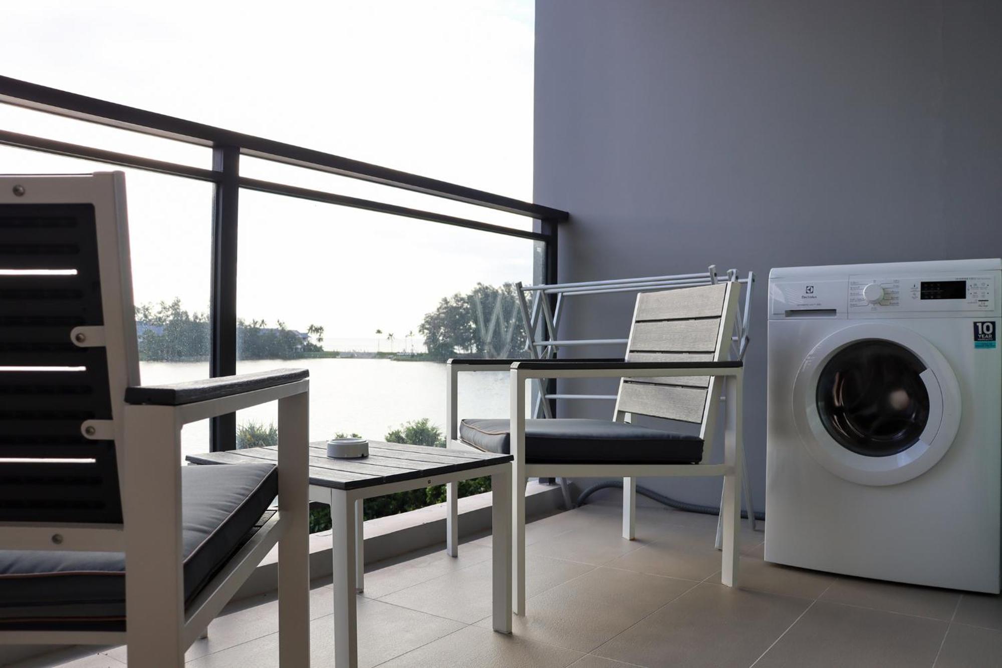 Apartment Cassia 2 Bedroom Sea View By Nla