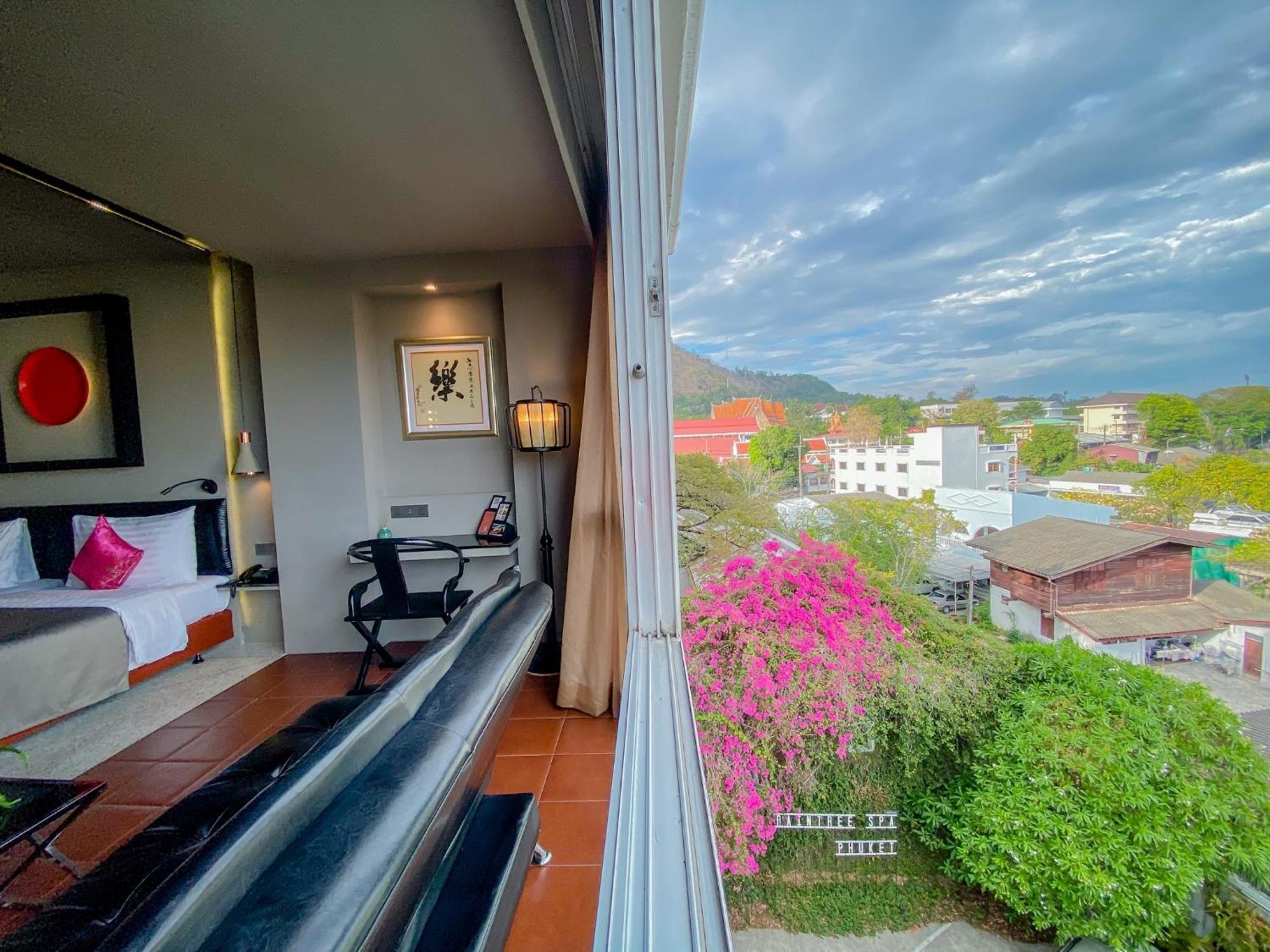 Hotel Sino House 3*