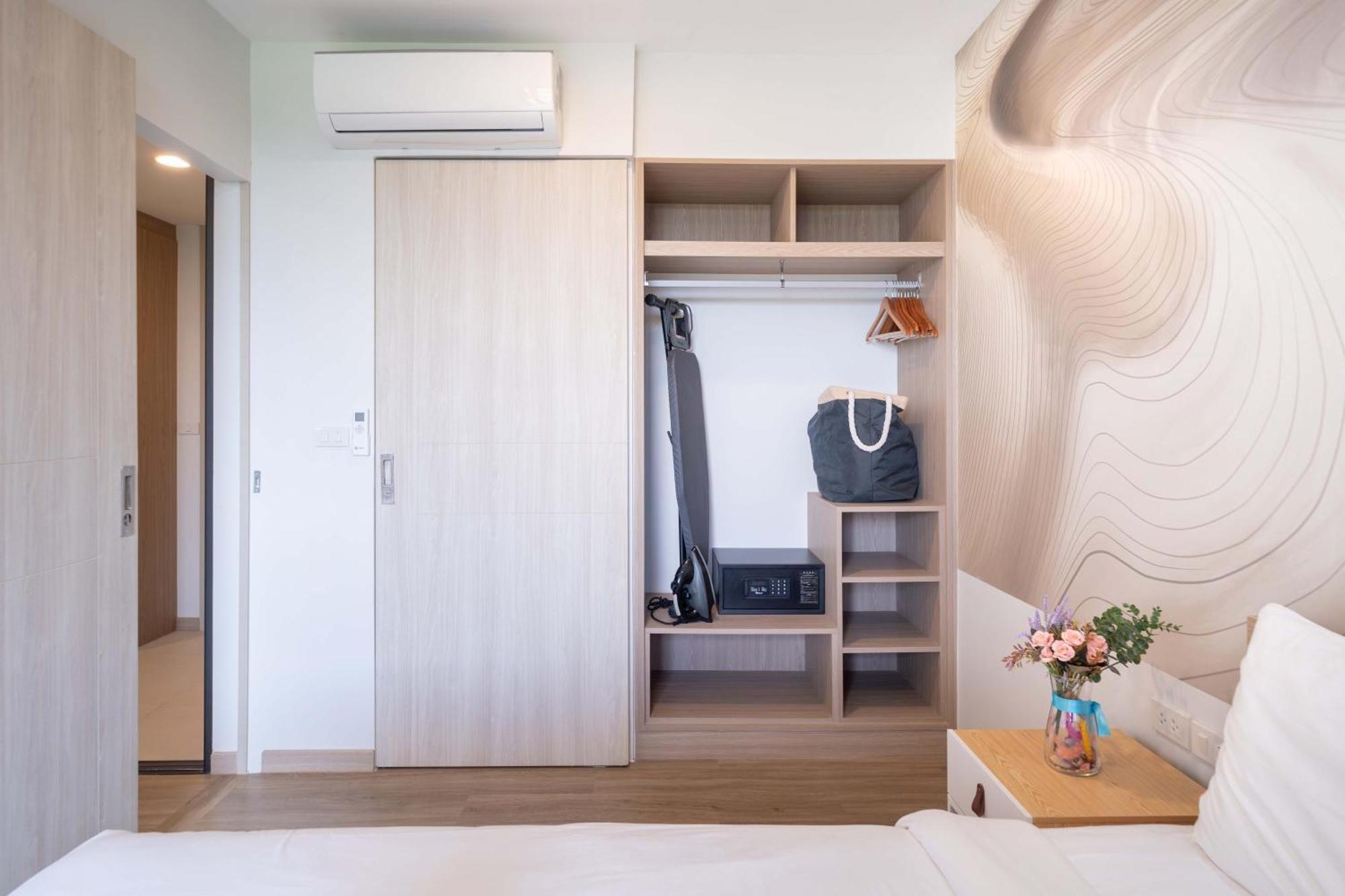 Greenery Views 1 Bedroom Laguna Skypark B2512 Just 10 Min Walk Bangtao Apartment *