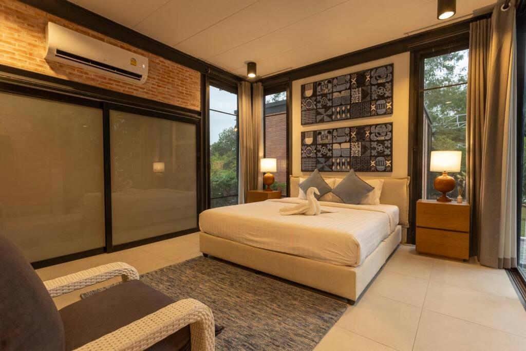 Holiday home New Ultra Modern Designer Furniture Gym #v62 *