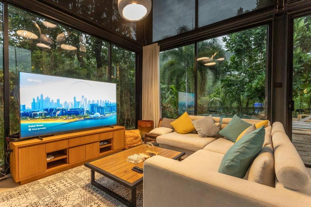 New Ultra Modern Designer Furniture Gym #v62