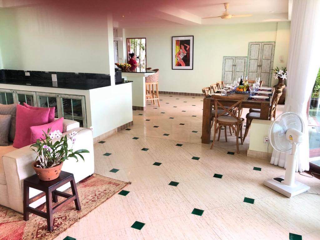 Bali Style 4 Bedroom Beachfront Ao Yon *