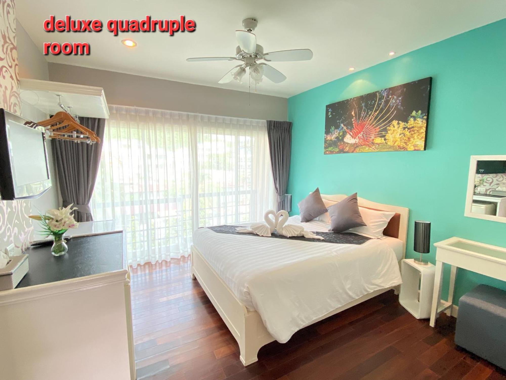 Thalassa Pool Phuket Guest house