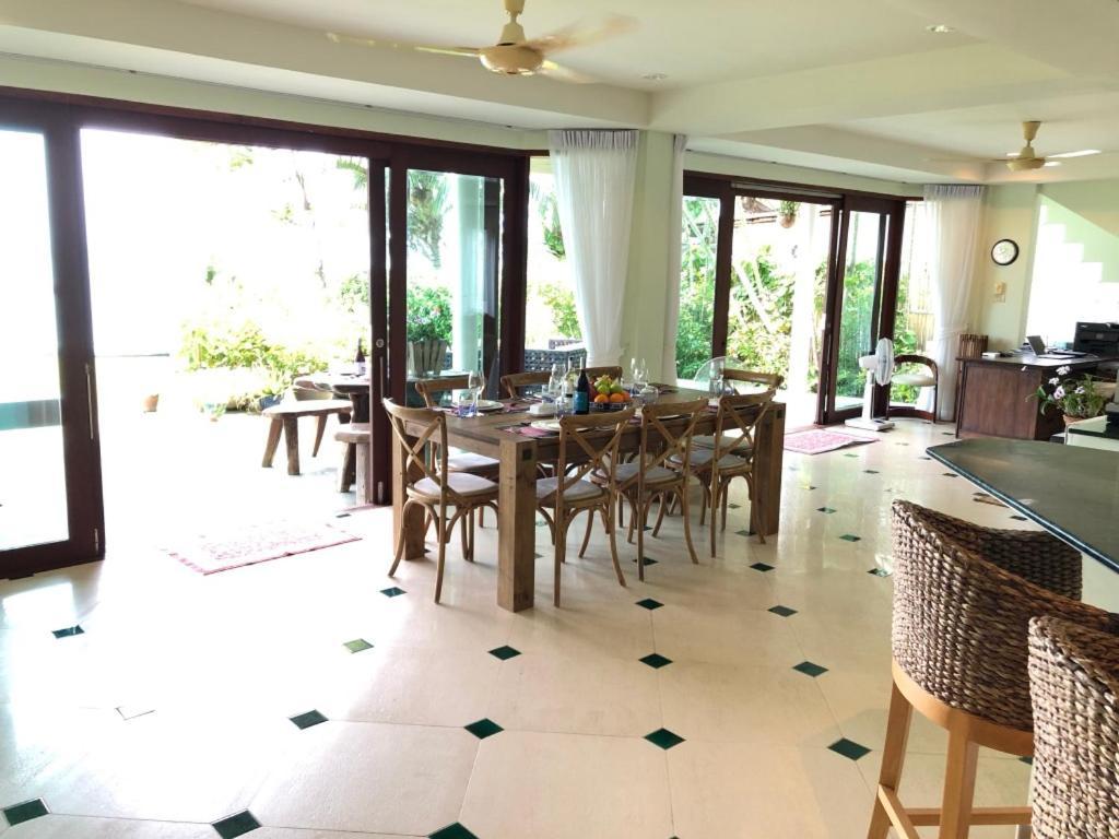 Bali Style 4 Bedroom Beachfront Ao Yon Villa *
