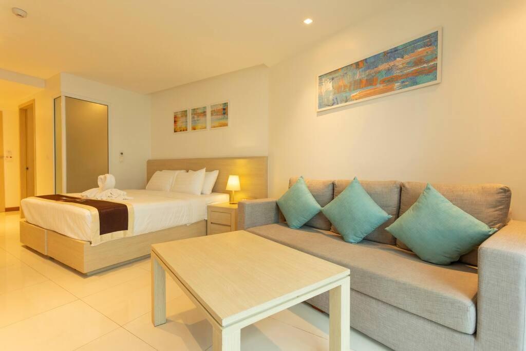 Apartment Romantic Bar Fine Dinning Swim Up C109 Ban Saiyuan