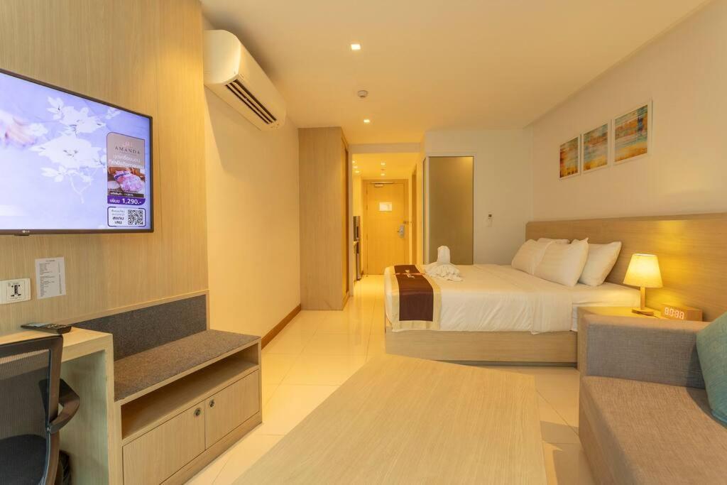 Romantic Bar Fine Dinning Swim Up C109 Apartment