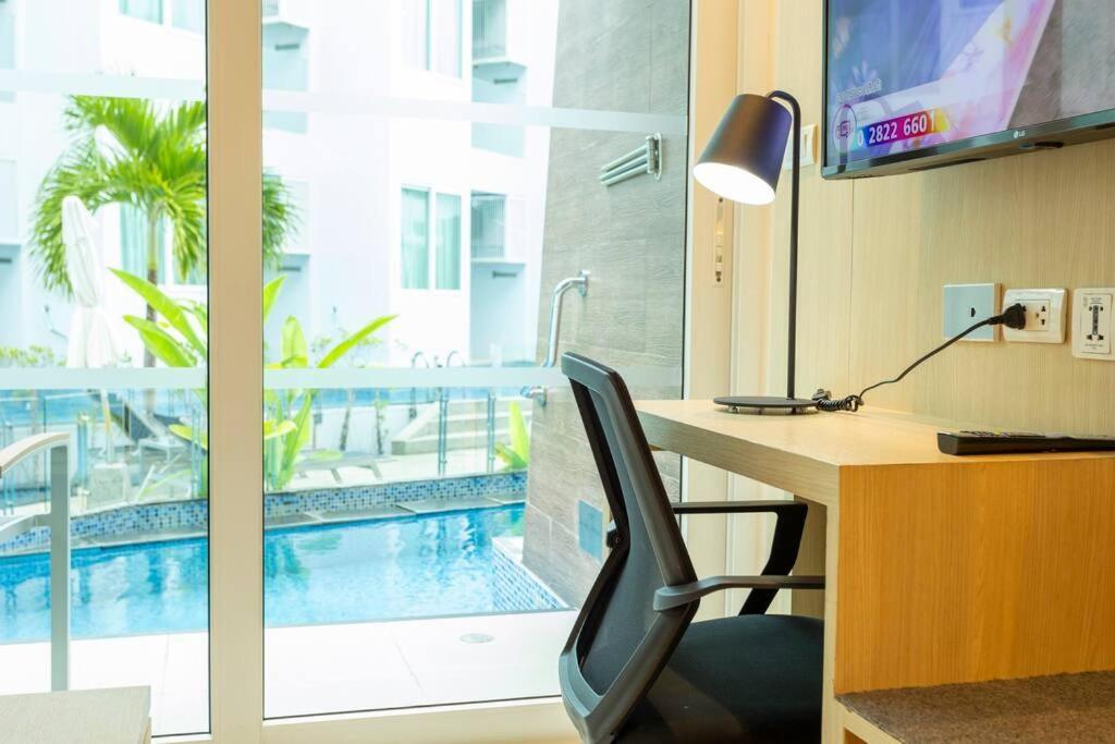Apartment Romantic Bar Fine Dinning Swim Up C109 *