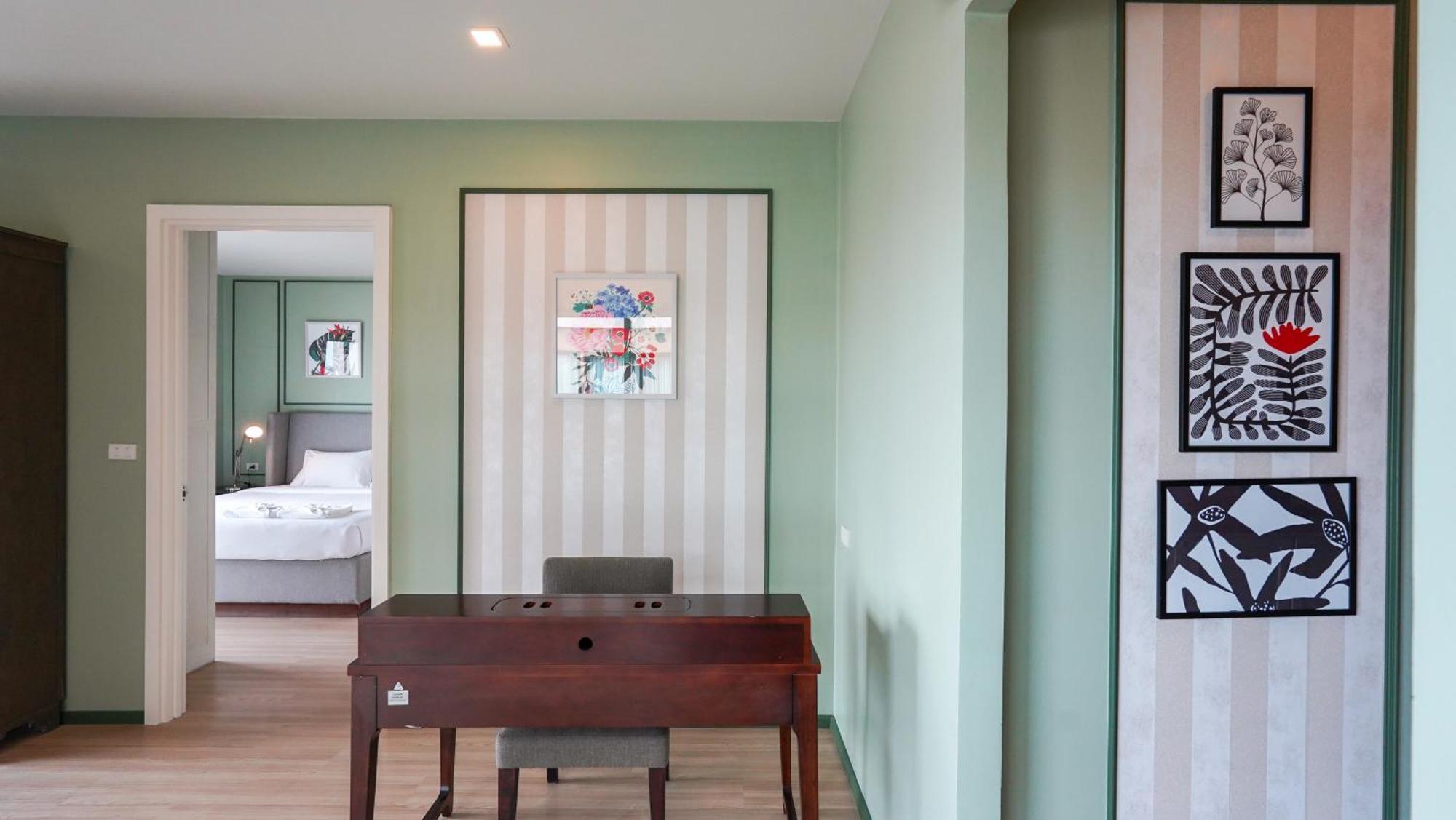 Dlux Chalong Phuket