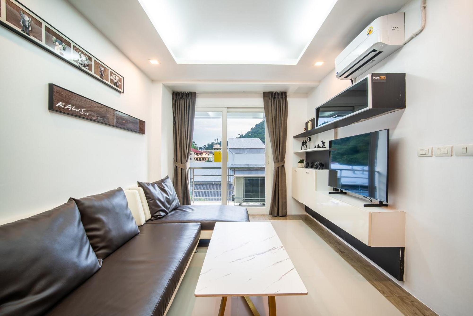 Apartamento 芭东 两卧两卫公寓 近夜市 便利店 有电梯泳池健身房 *