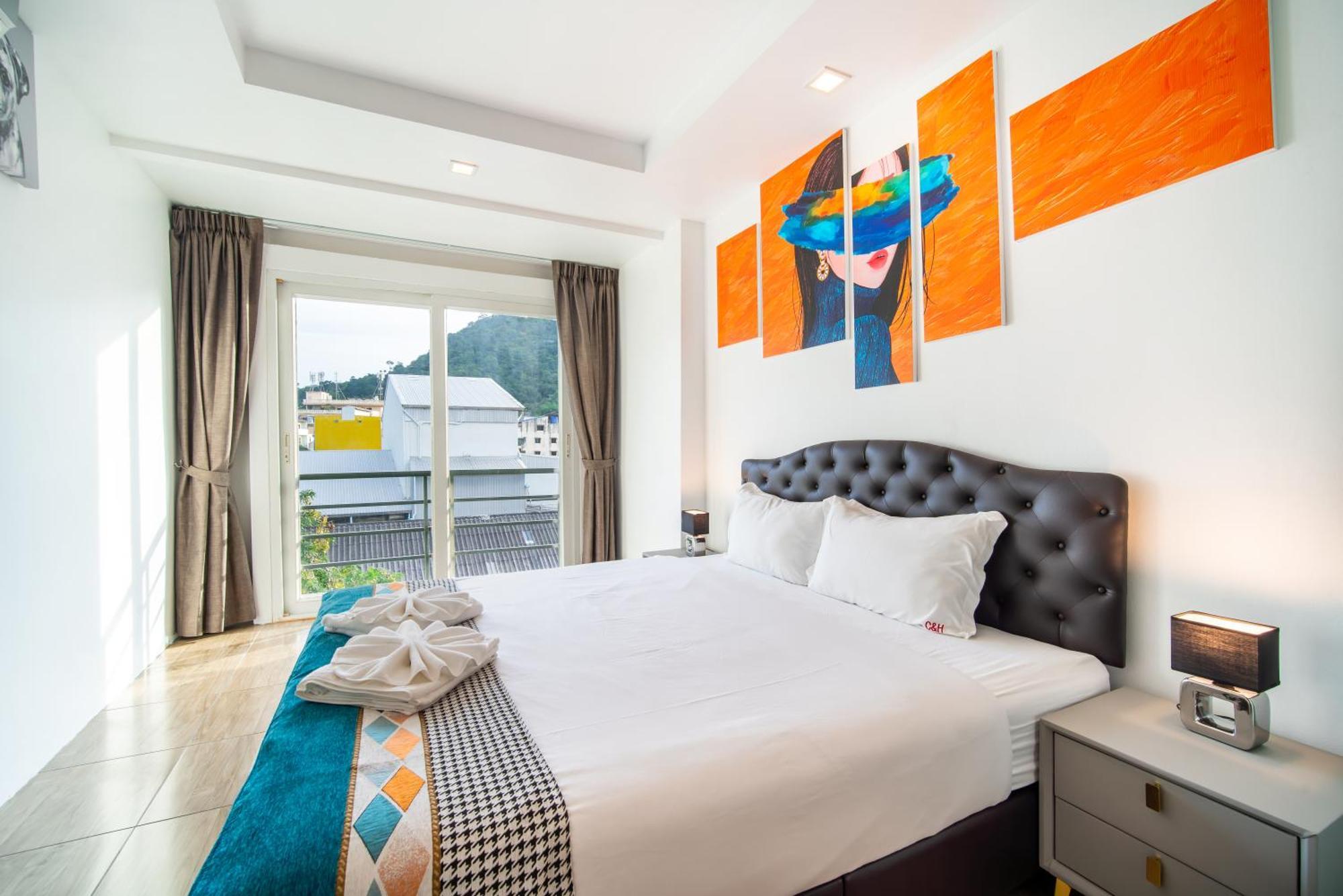 芭东 两卧两卫公寓 近夜市 便利店 有电梯泳池健身房 Apartamento