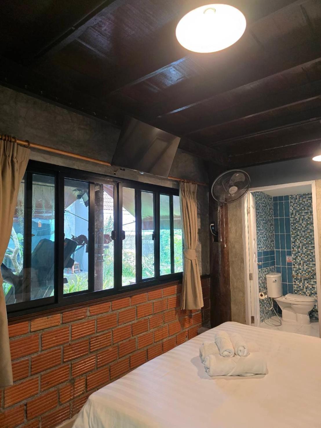 Marin' S Guest house Thalang