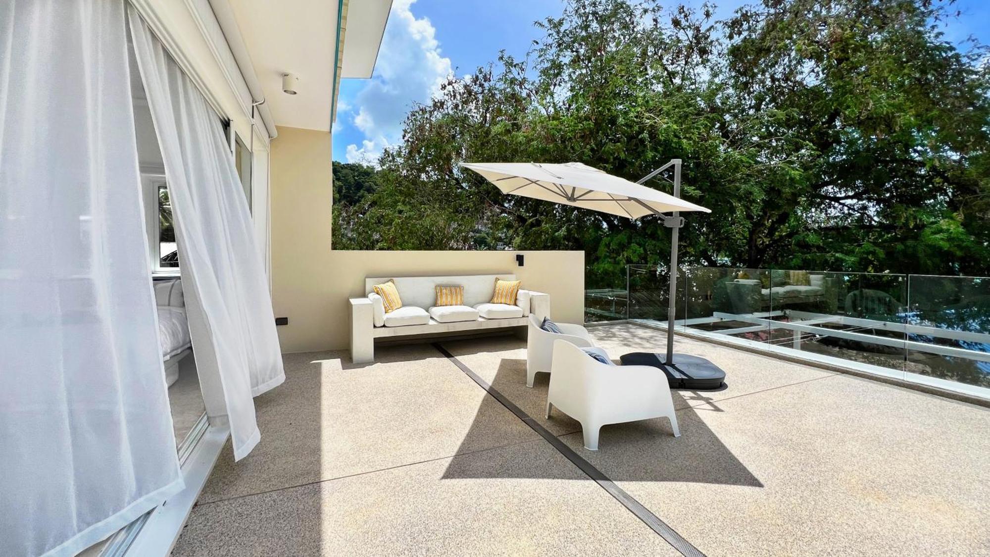 Apartment At The Spacious 2-level Design For 2-5, Ao Yon Phuket *