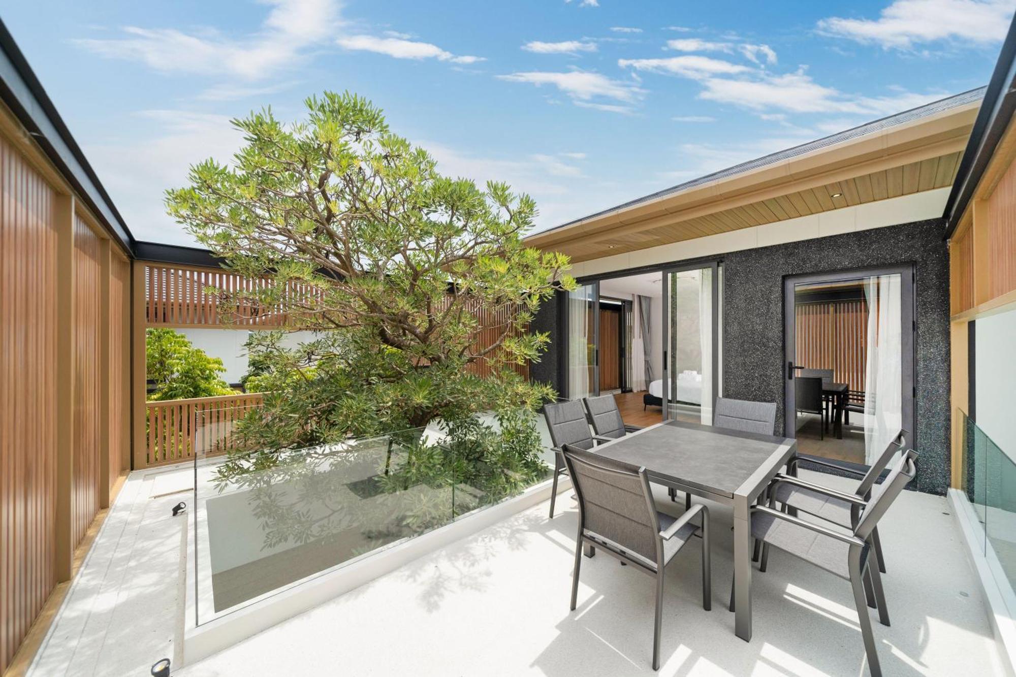 Exclusive & Luxurious 5br Tropical Pool Mouana Grande 96-3 Villa *