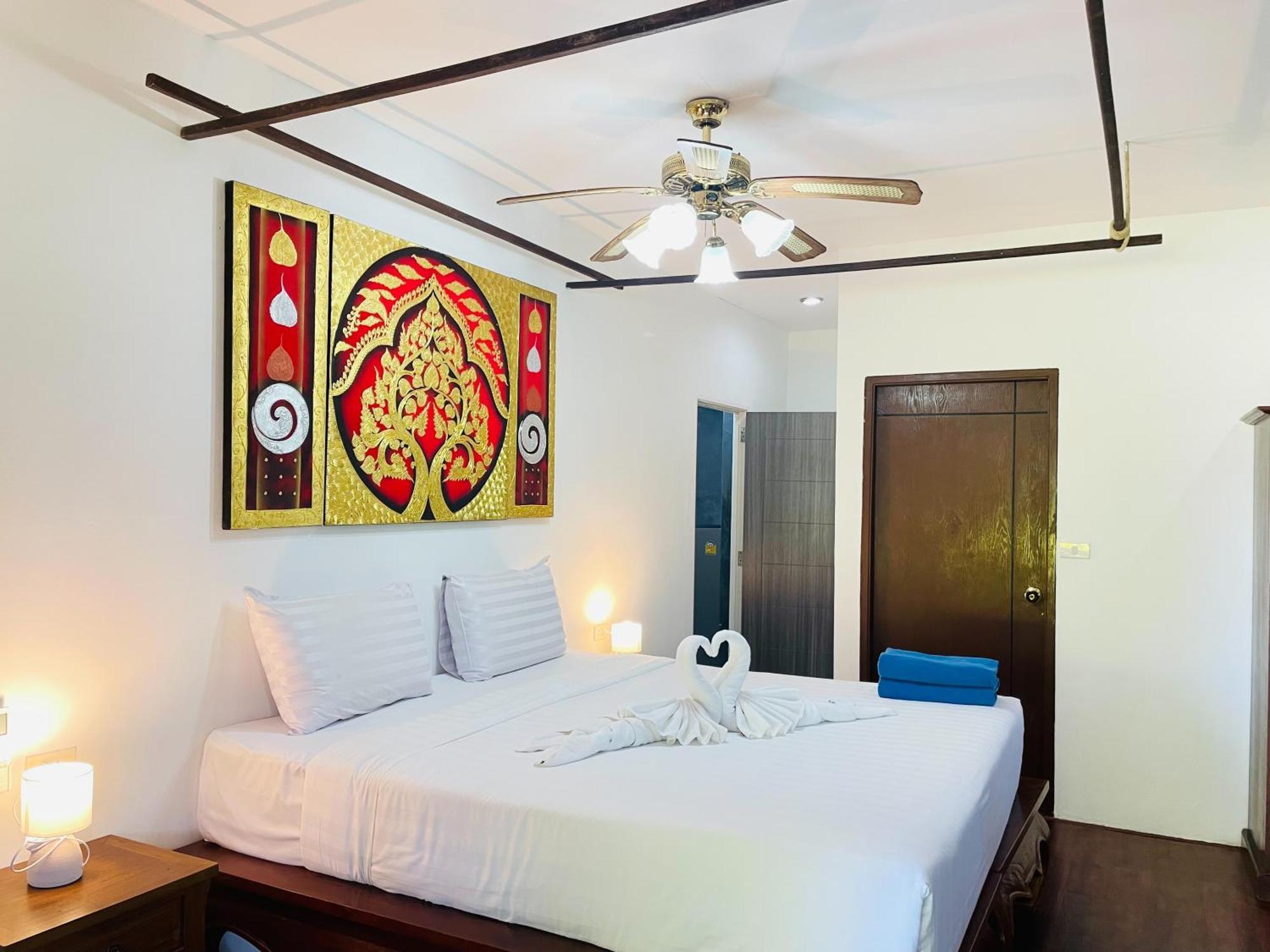 Boomerang Village Hotel Kata Beach (Phuket)