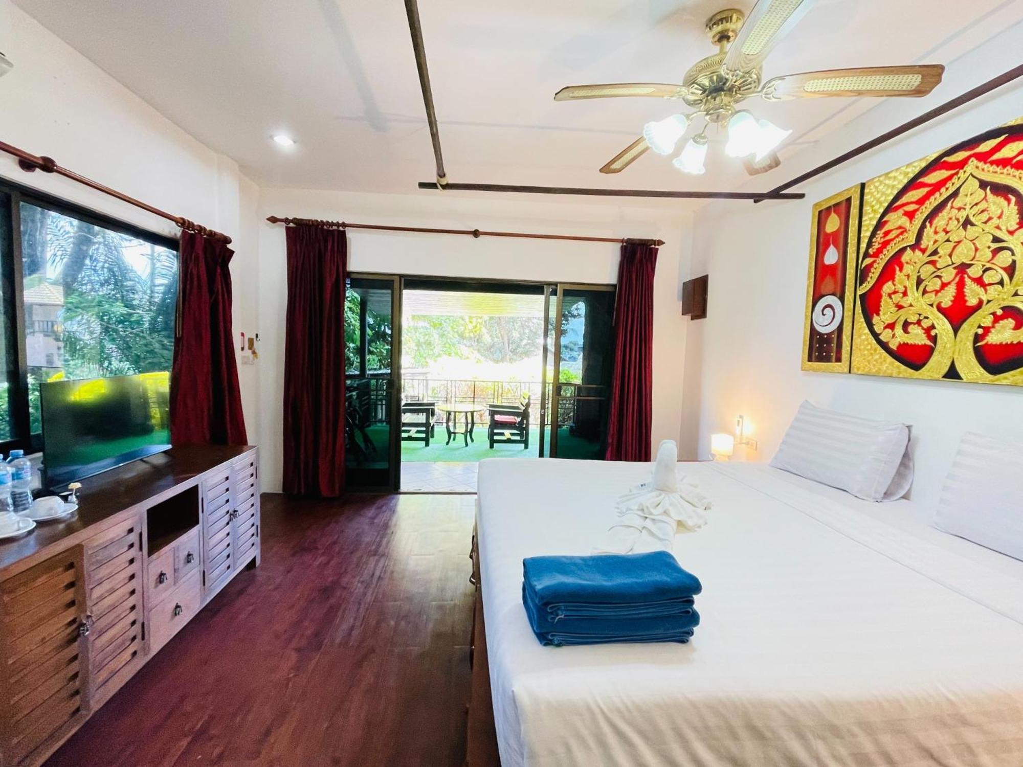Boomerang Village Kata Beach (Phuket)