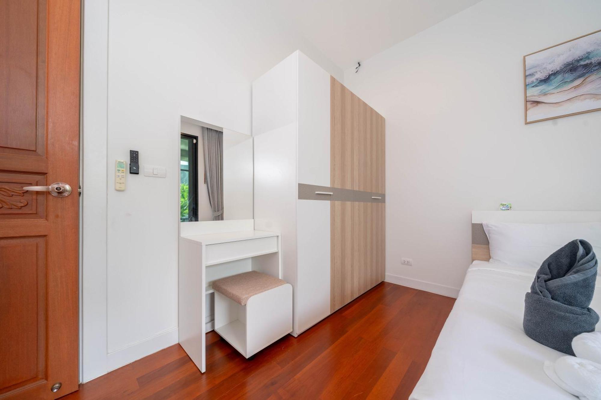 Peykaa Estate Pool By Hcr *