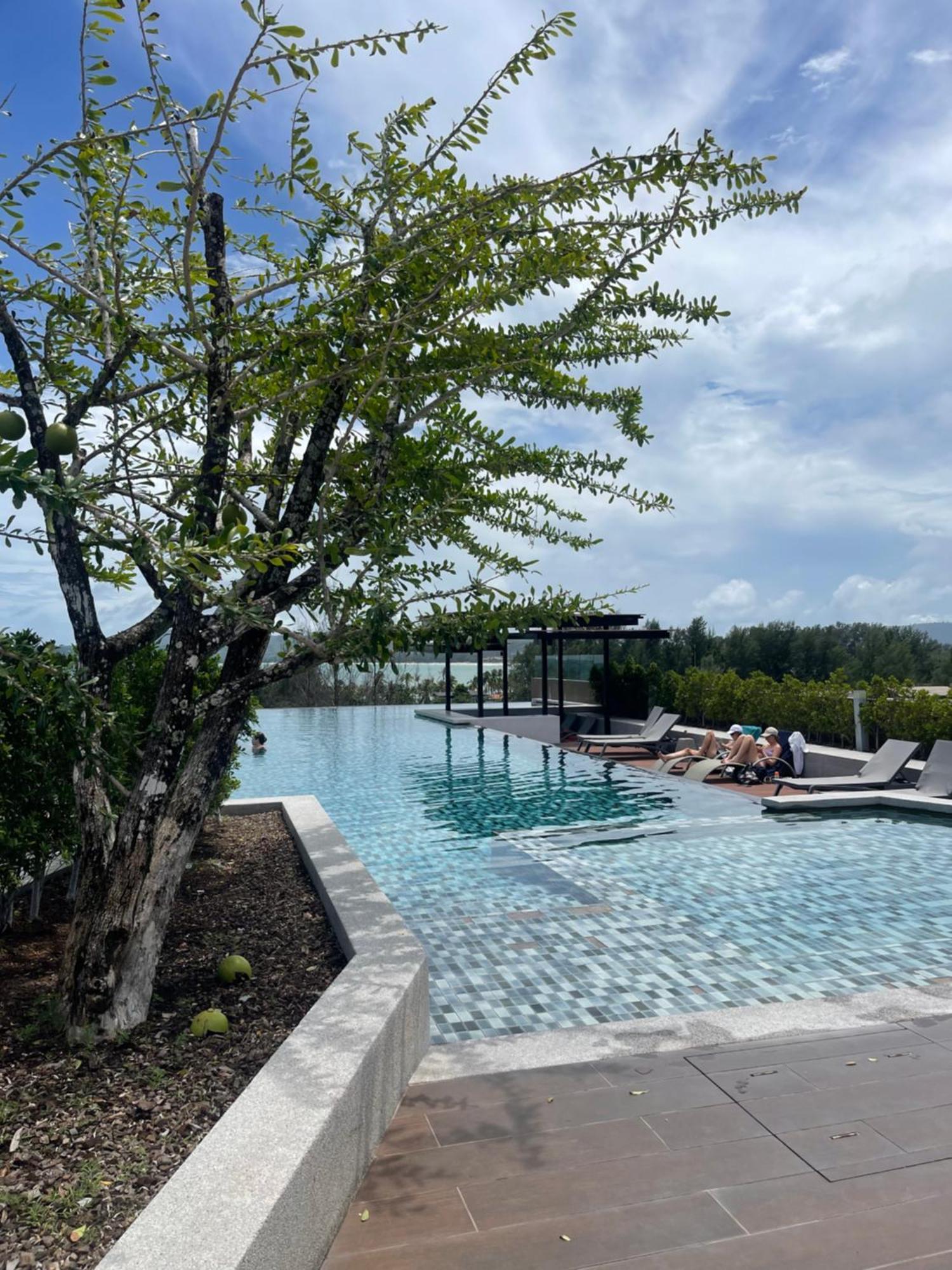 Aparthotel 6th Avenue Surin Beach