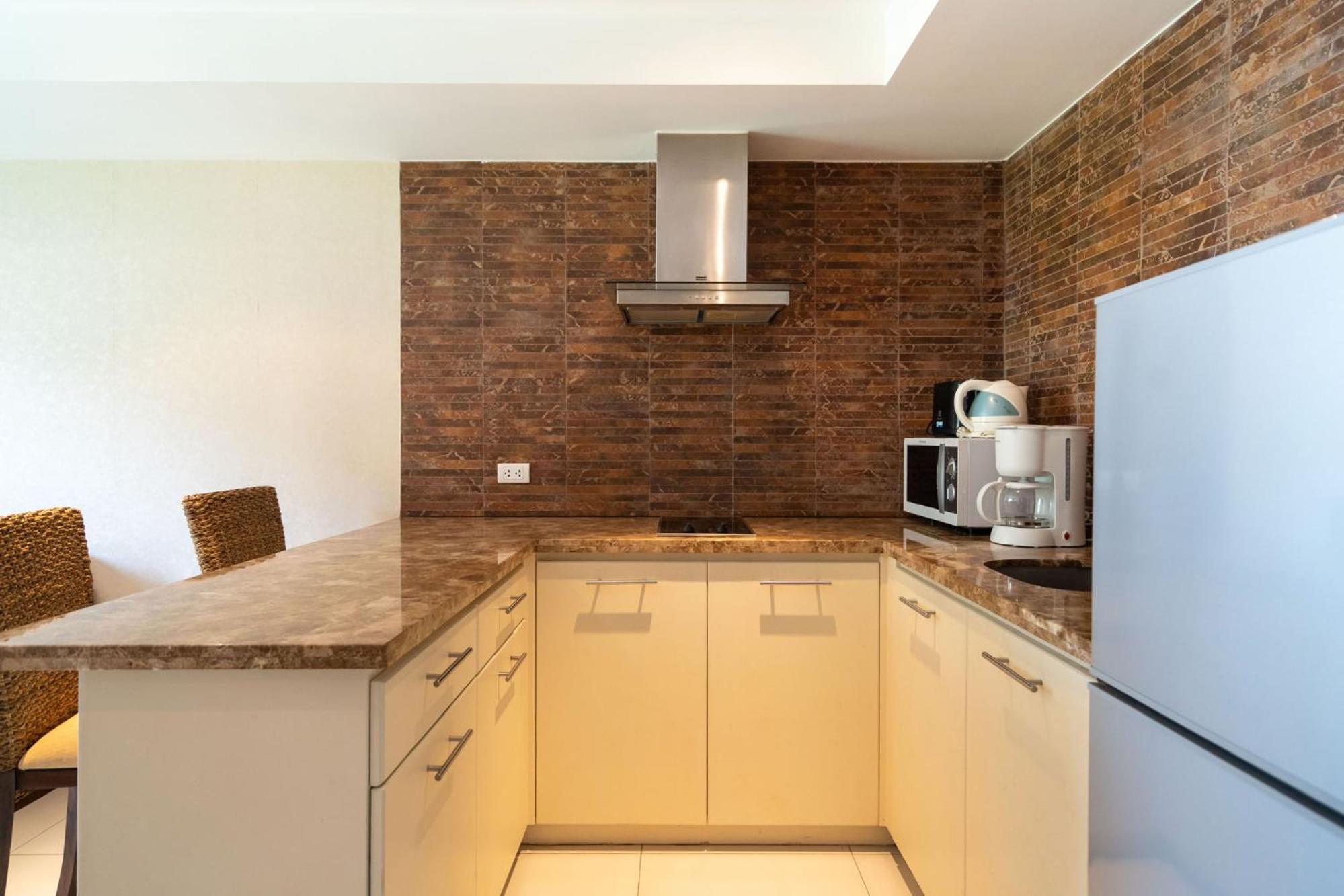Mountain View Apt, High Speed Internet - 1br-karon Apartamento *