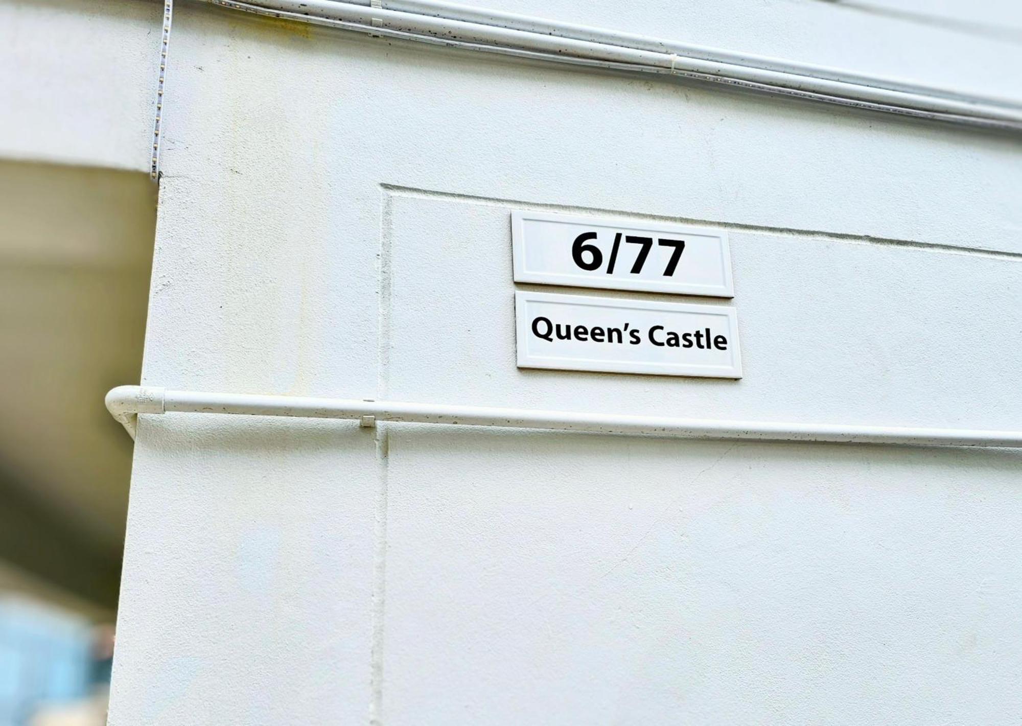 Front Queen's Castle - Kid Friendly, Like Royalty Pangsapuri Ban Ao Makham