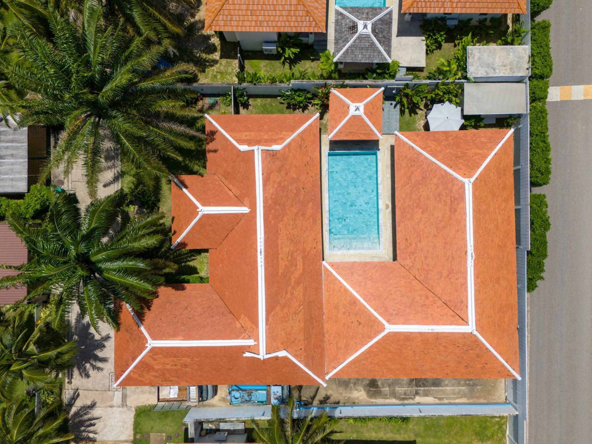 The Garden 4br Villa Thalang
