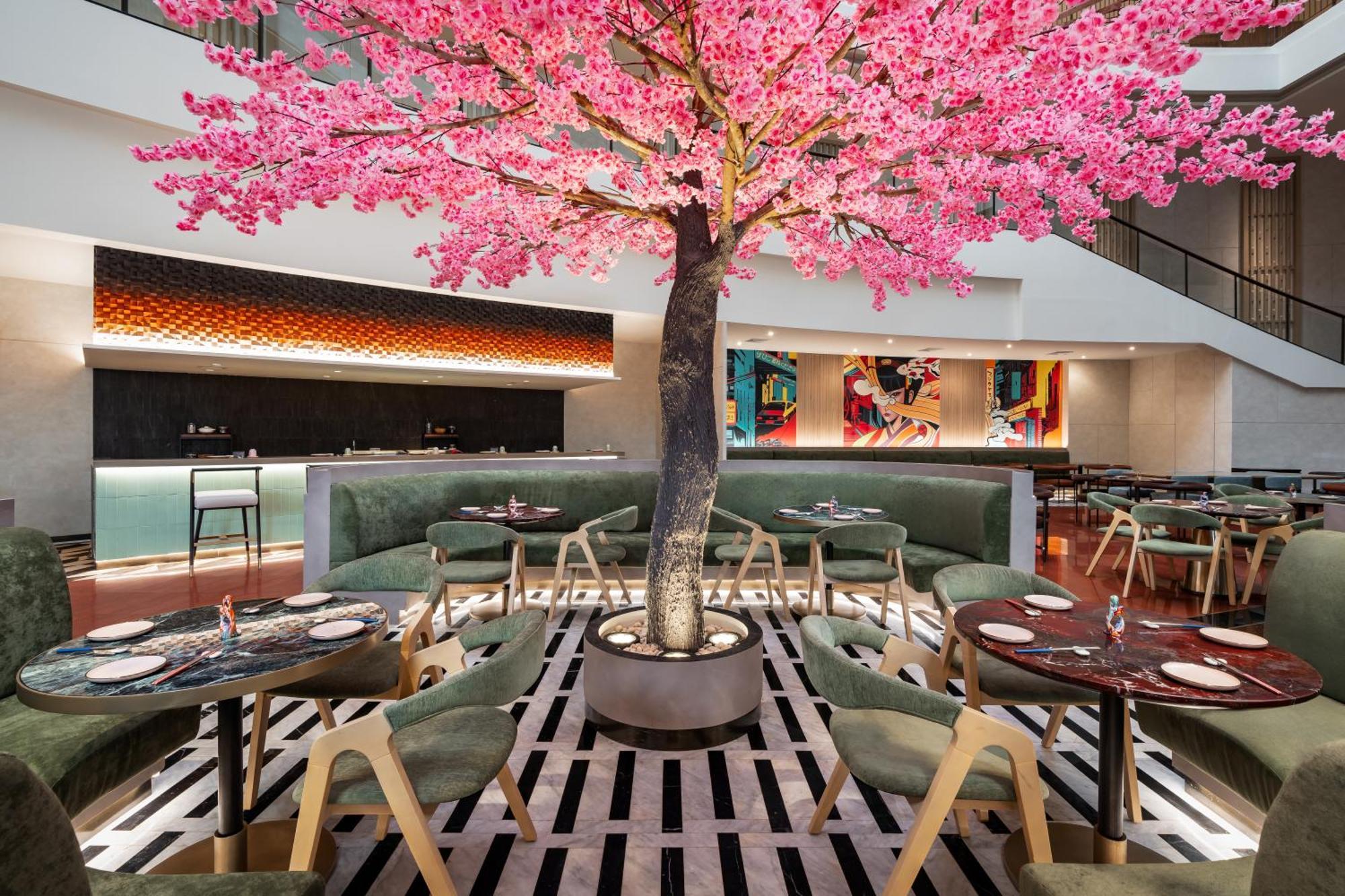 M Social Phuket 5*