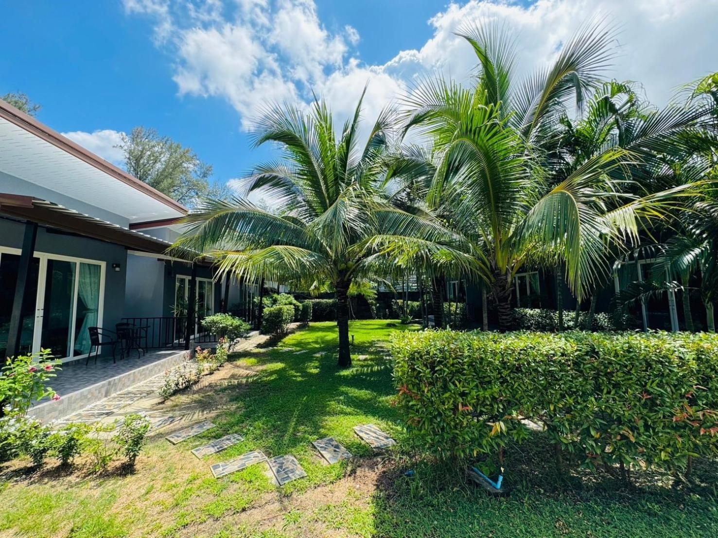 Rumah tetamu Marisa Garden