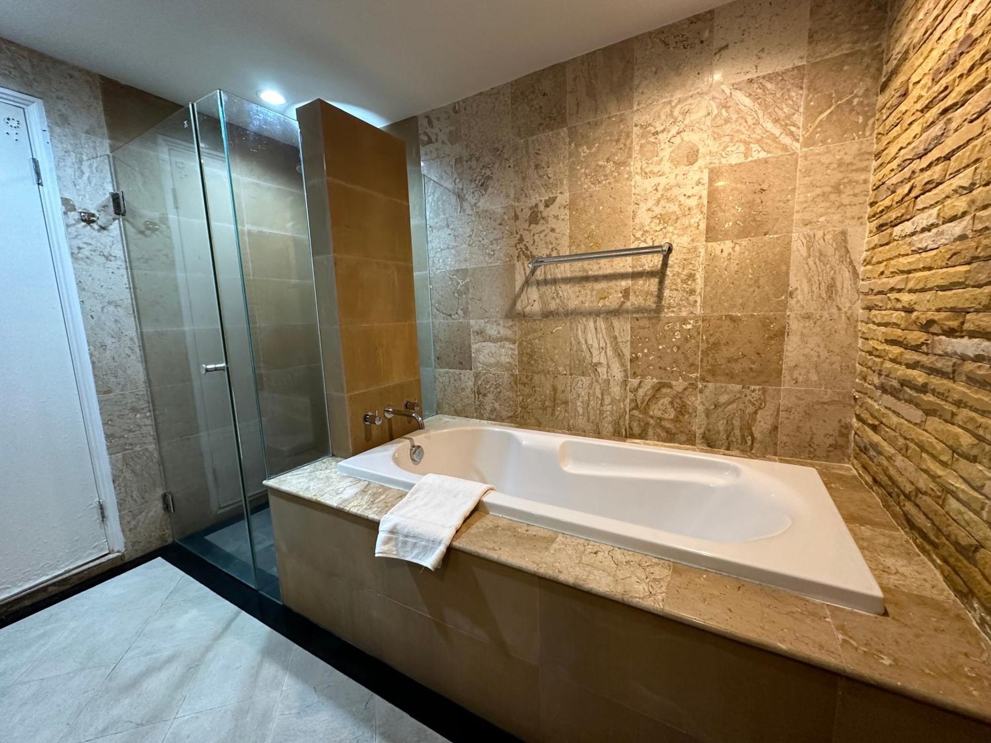 Apartment Bel Air Cape Panwa In South With Pool Access ,near Ao Yon Phuket