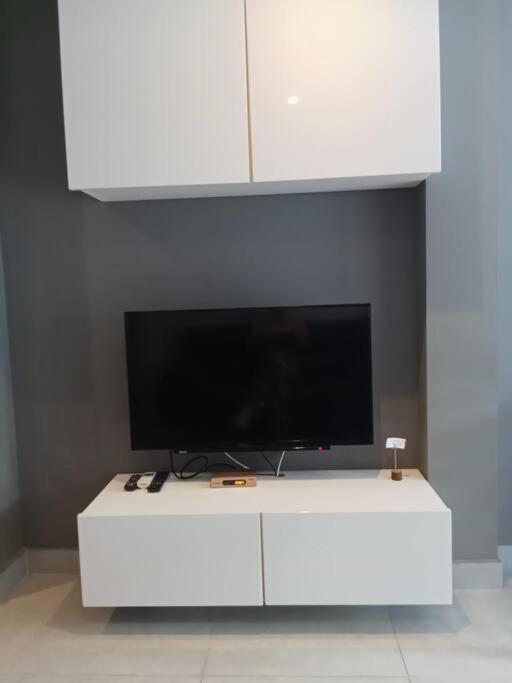 Hillside View 1br - Nv-206 *