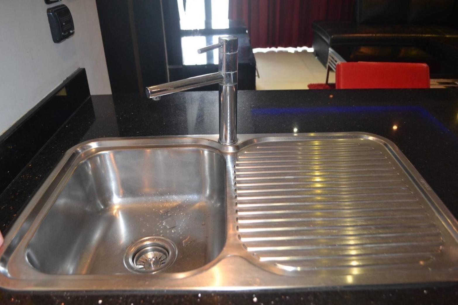 Absolute Bangla 65 Sqm Corner With Jacuzzi *