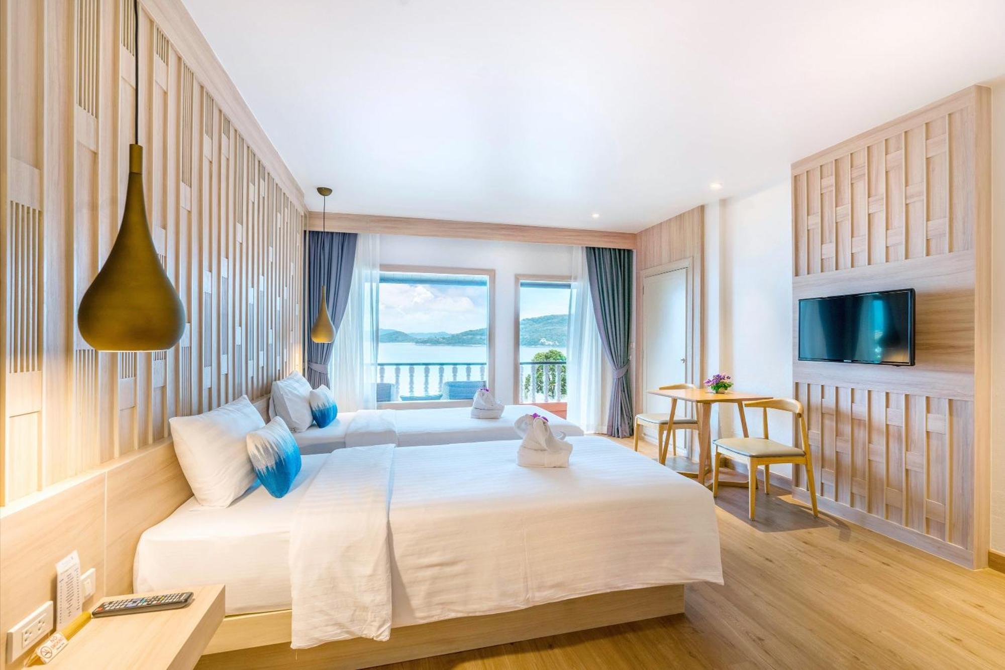 Namaka Resort 5*